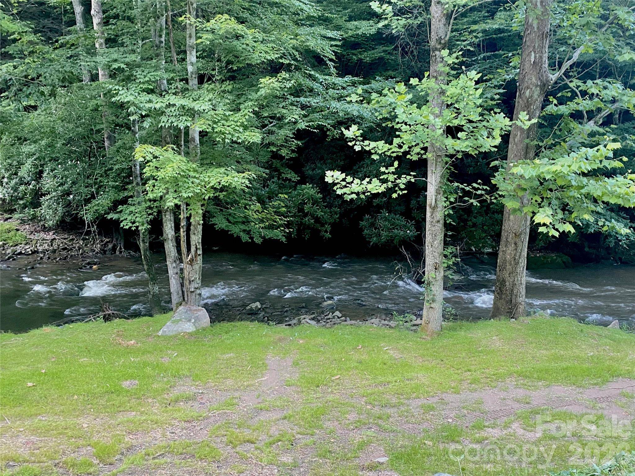 0000 Big Laurel RD, Marshall, NC 28753