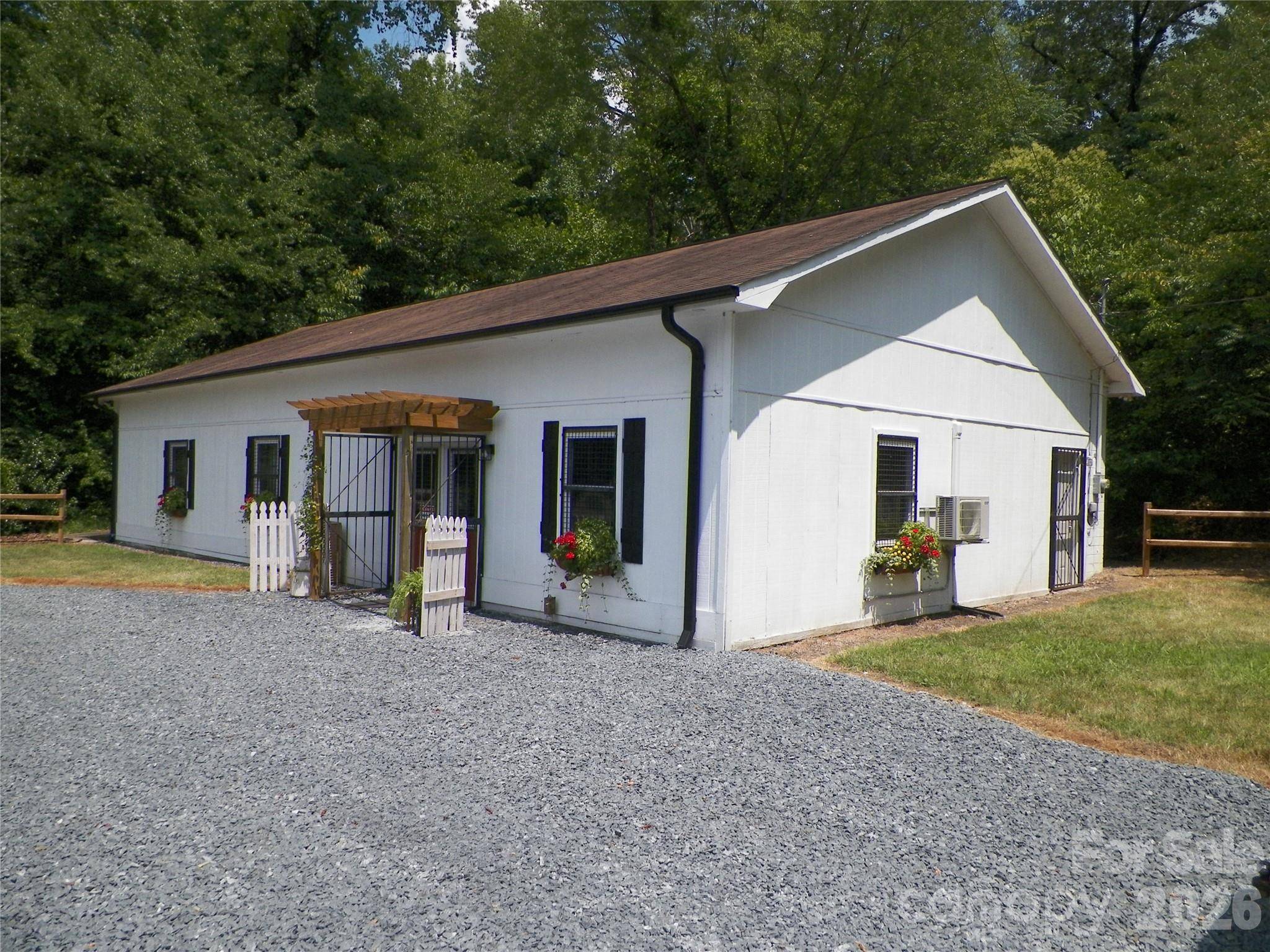 500 Julius Chambers AVE N, Mount Gilead, NC 27306