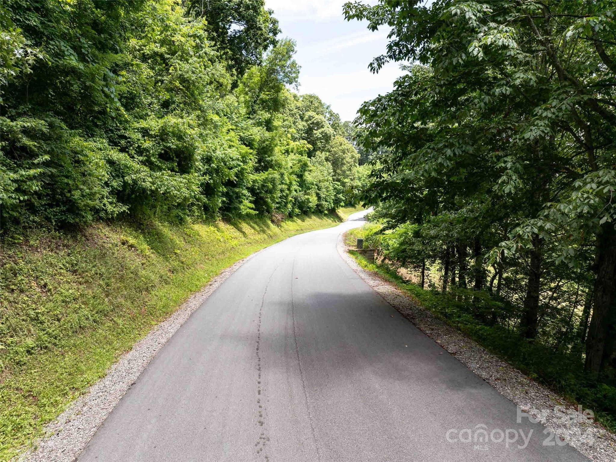 #39 Sleepy Hollow DR, Waynesville, NC 28785