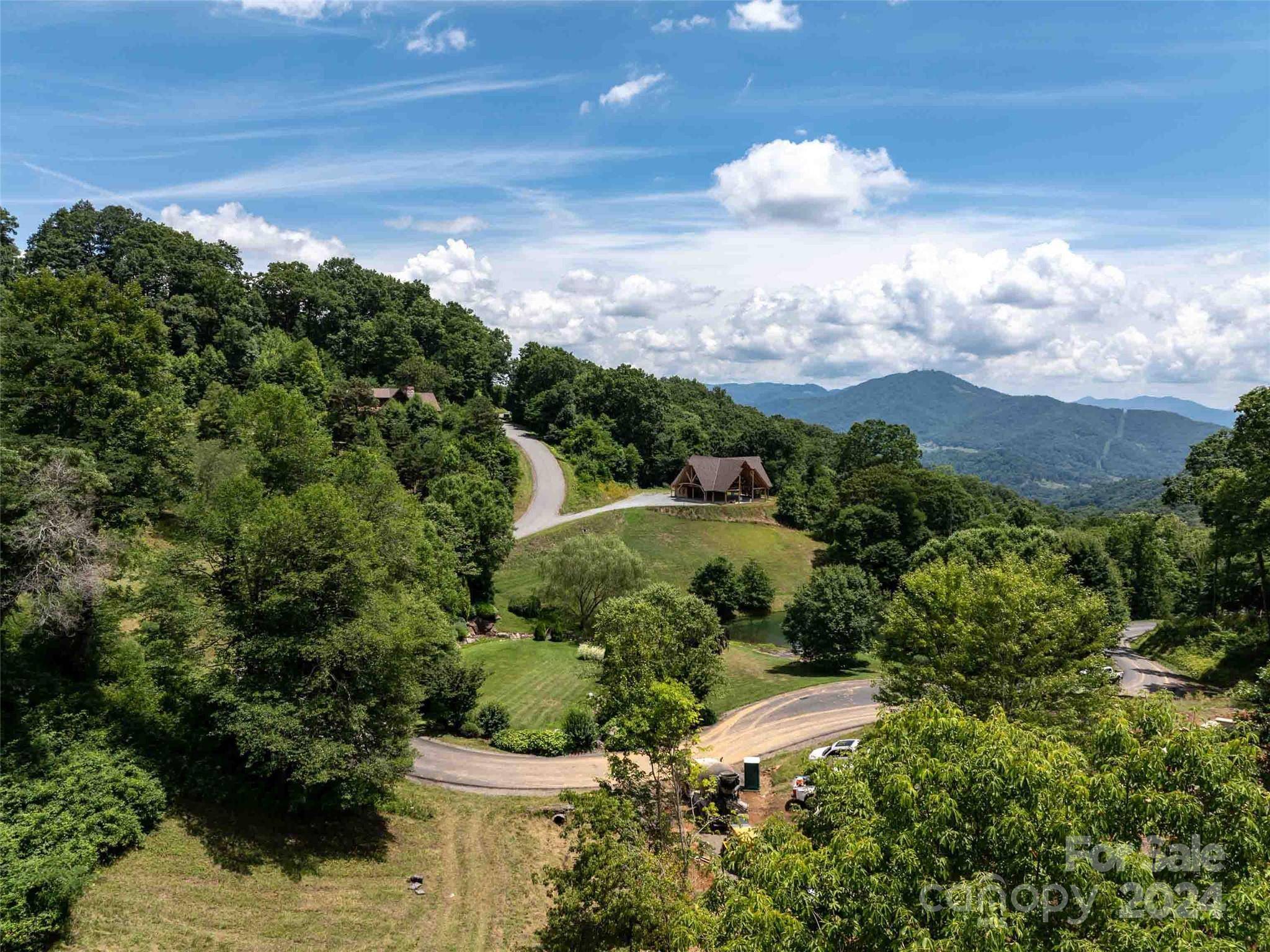 #39 Sleepy Hollow DR, Waynesville, NC 28785