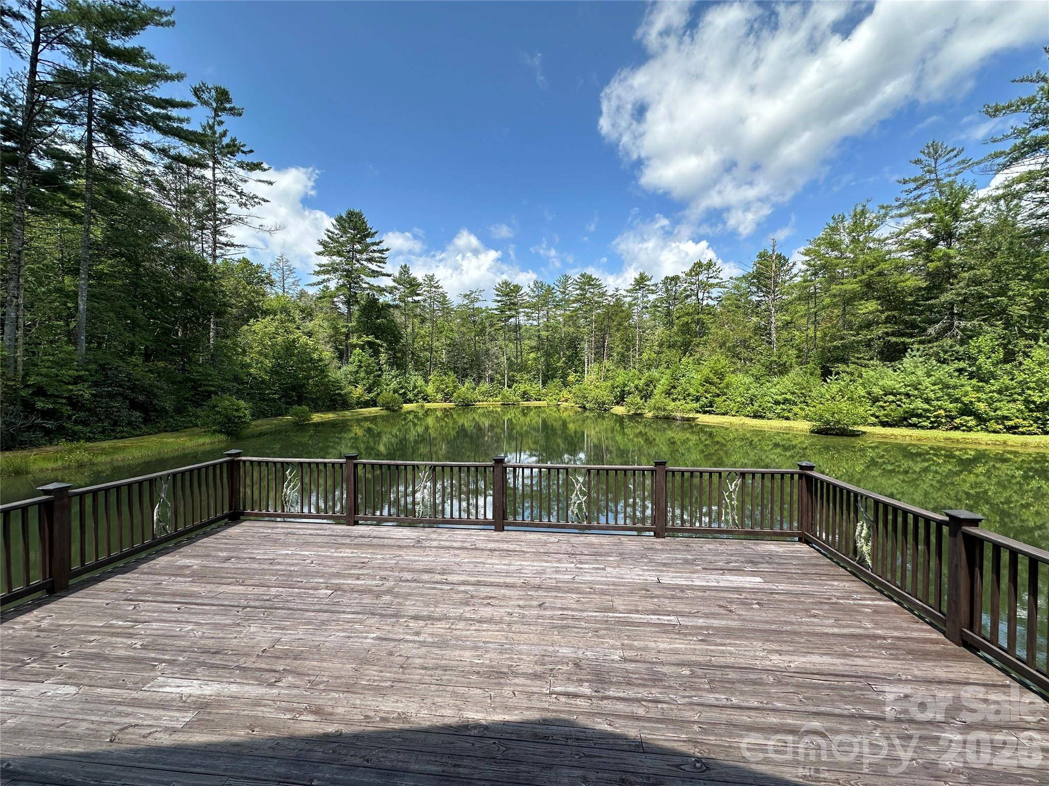 67 Peppervine CIR, Rosman, NC 28772
