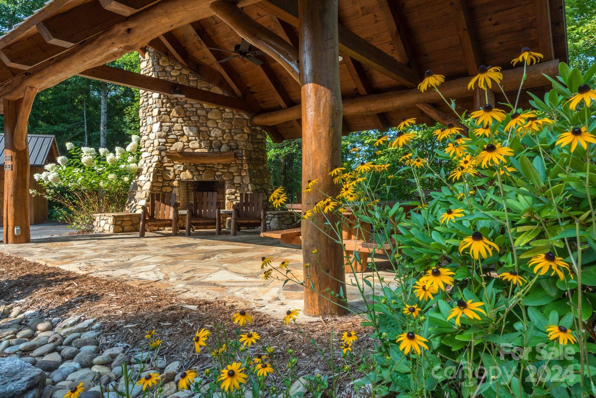 65 Dockside DR #2, Nebo, NC 28761