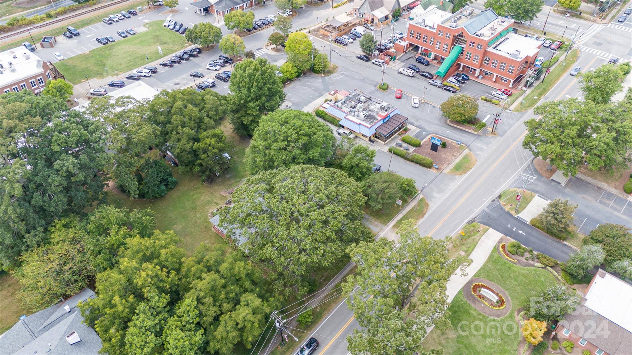 200 & 208 E Matthews ST, Matthews, NC 28105