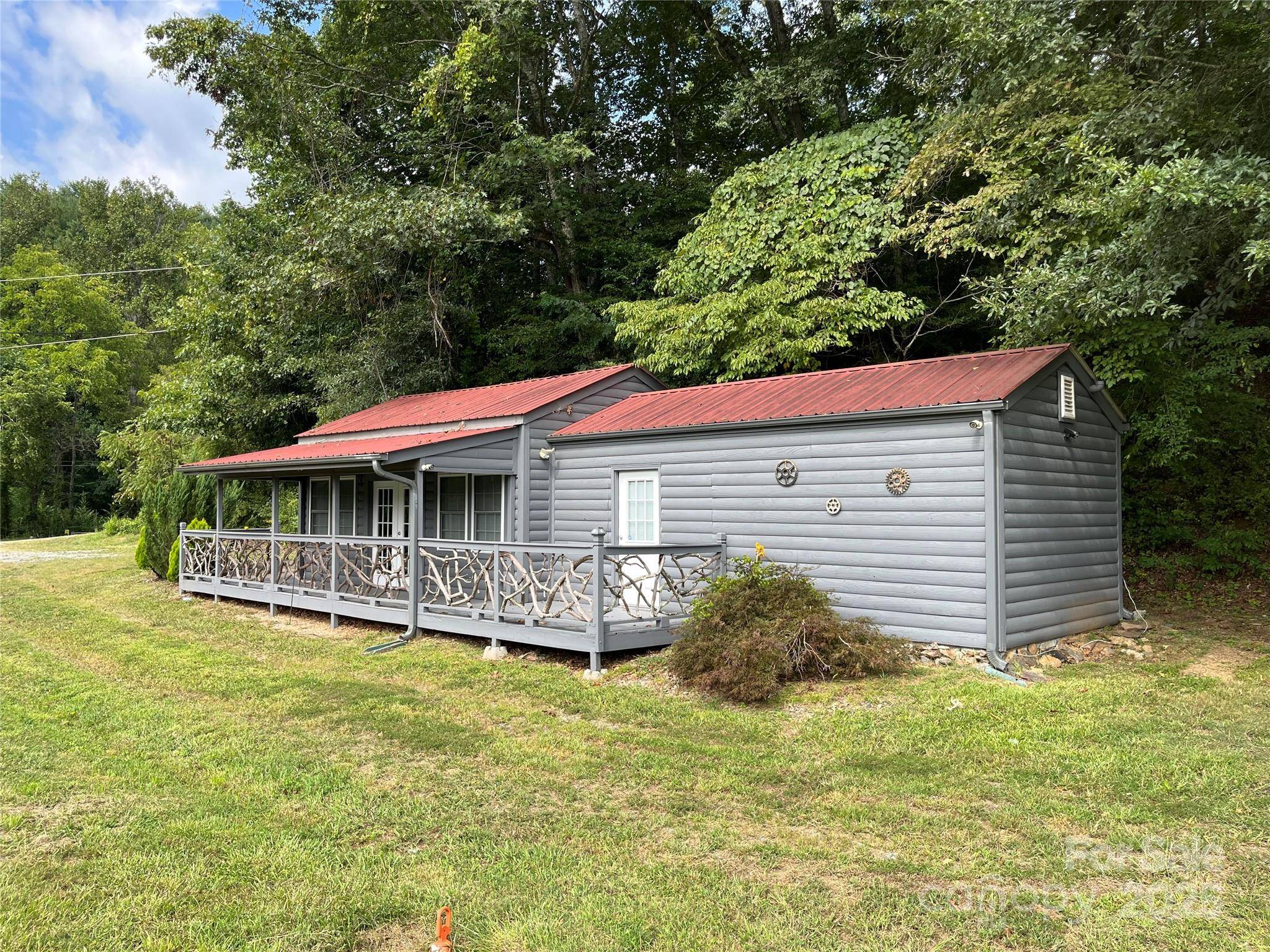 1961 Cane Creek RD, Fletcher, NC 28732