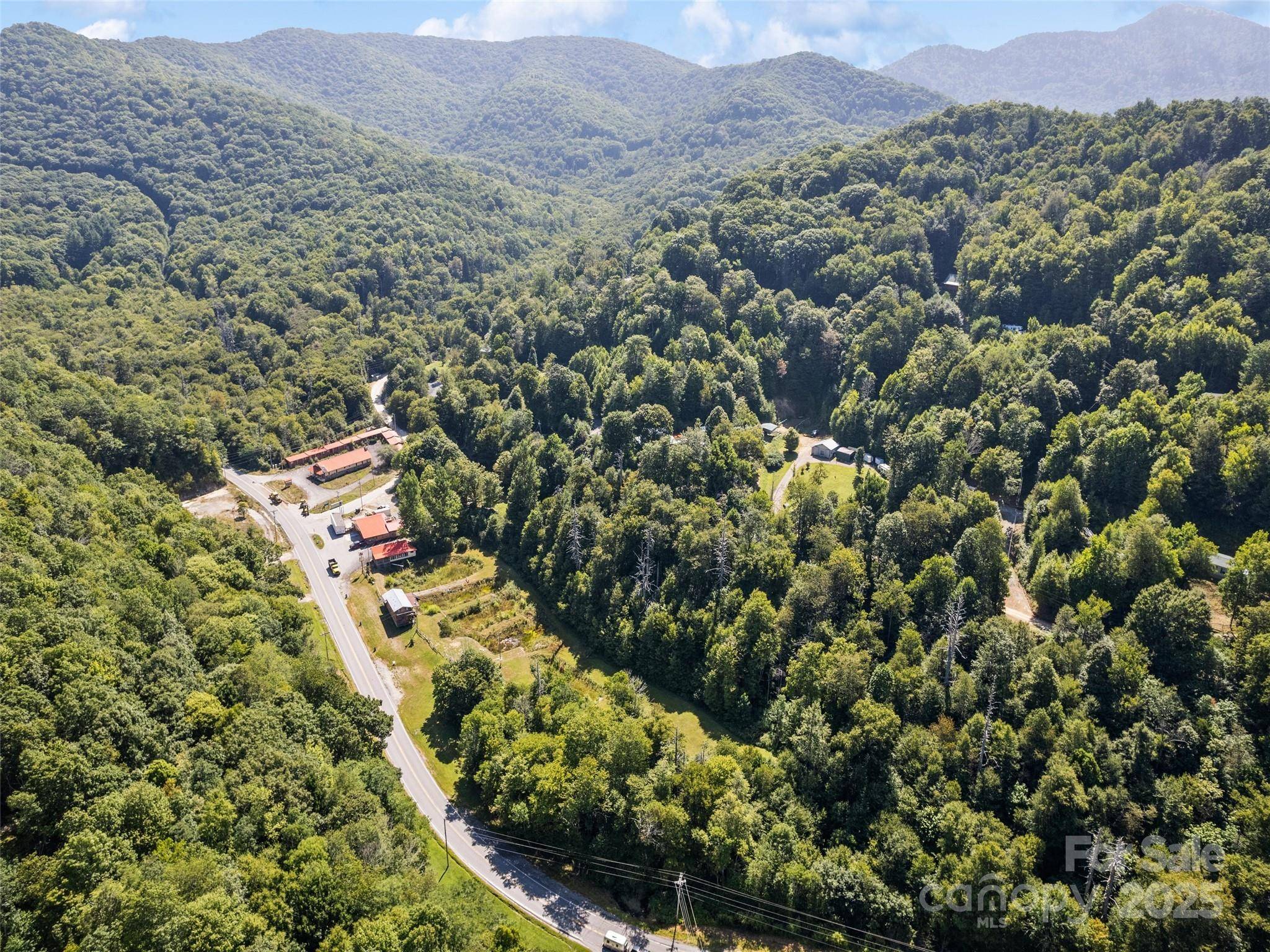 11178 US 19 HWY N, Maggie Valley, NC 28751