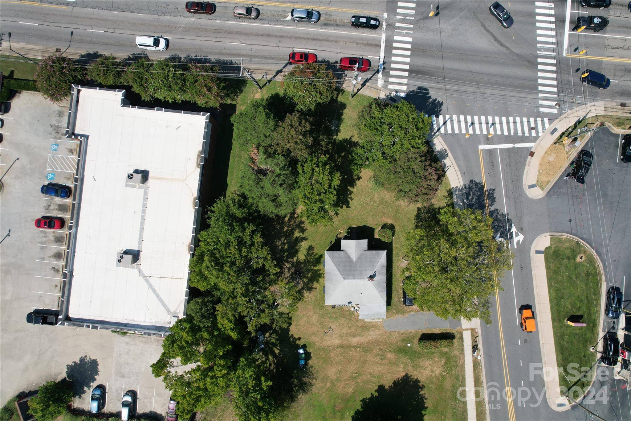 110 Sims Pkwy, Harrisburg, NC 28075
