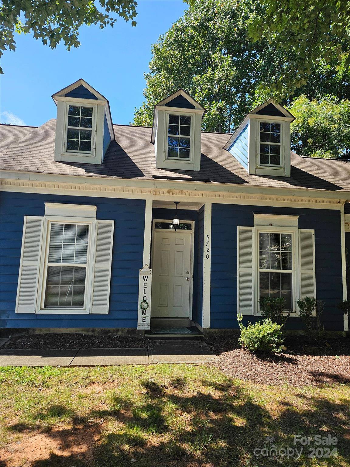 5720 Ebley LN, Charlotte, NC 28227
