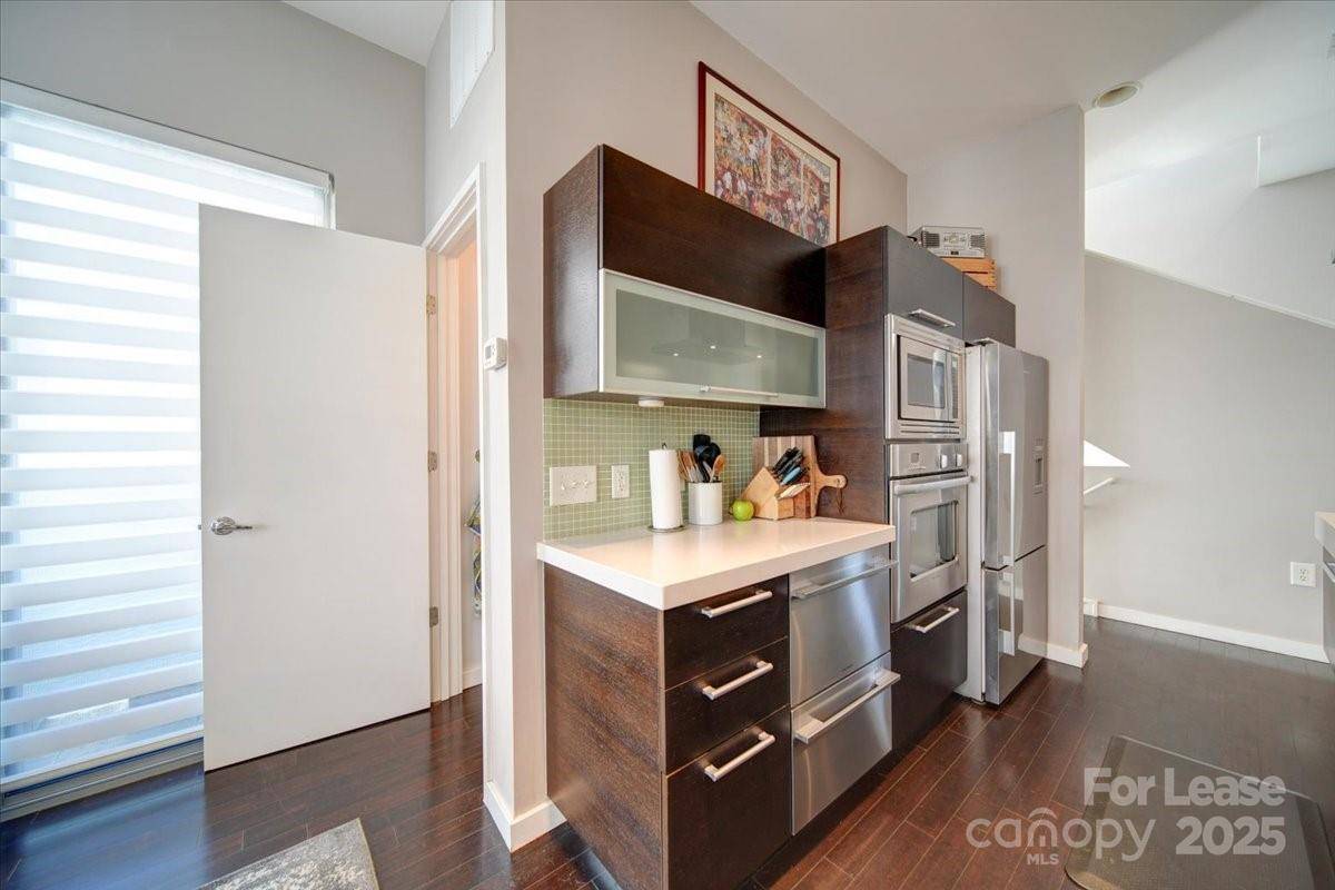 329 Viburnum Way CT, Charlotte, NC 28208