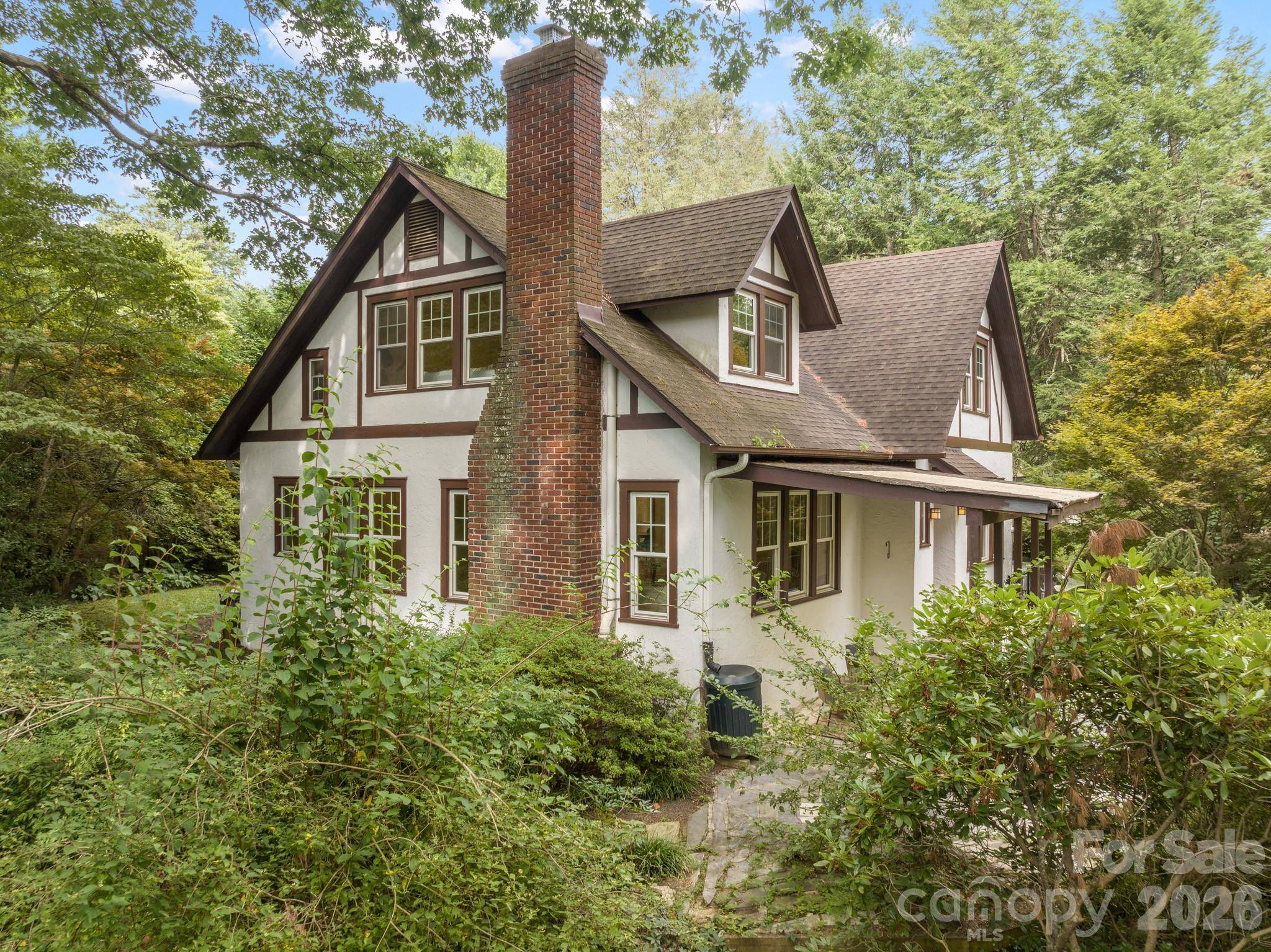 108 Lakewood DR, Asheville, NC 28803
