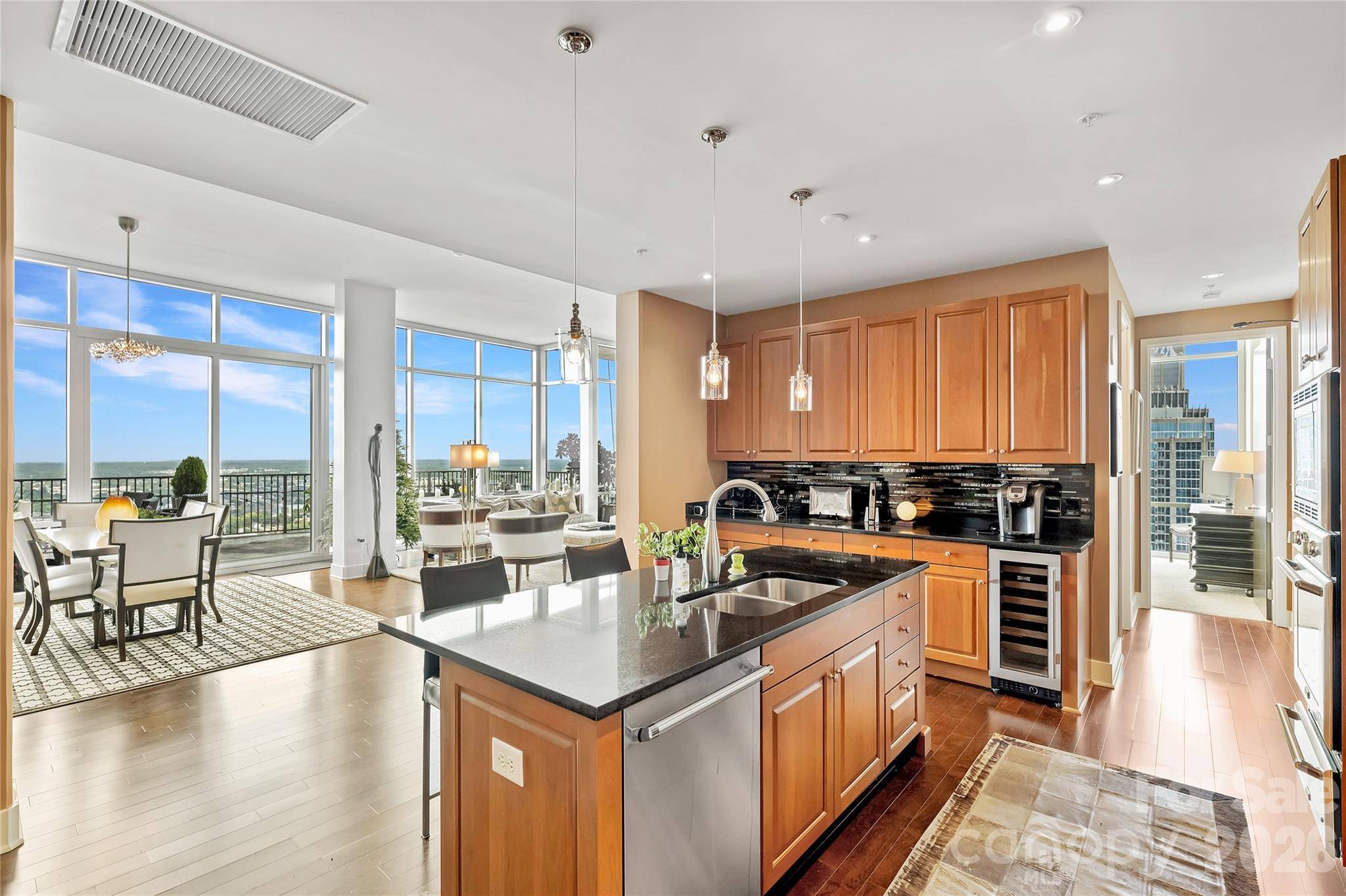 215 N Pine ST #3705, Charlotte, NC 28202