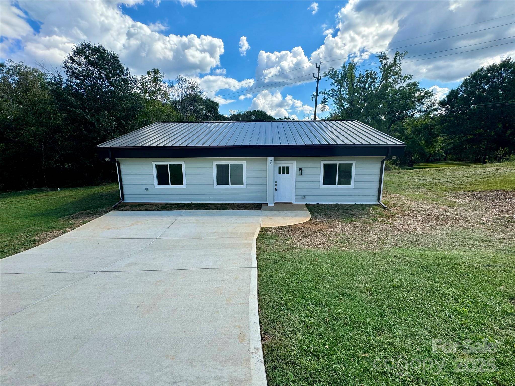 901 Linney LN, Shelby, NC 28152
