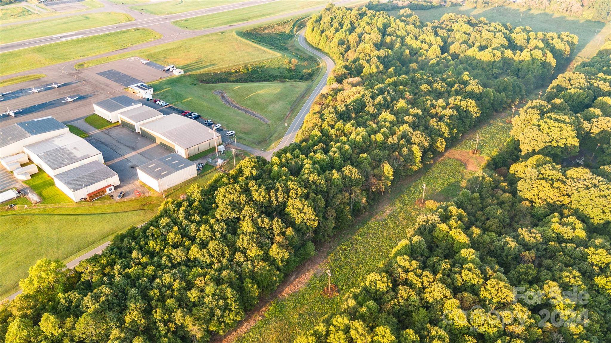 130 Aviation DR, Statesville, NC 28677
