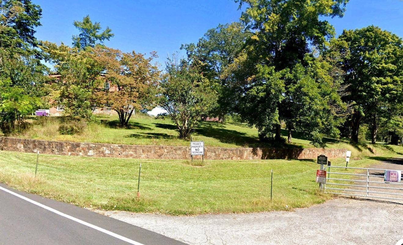 4255 Henry River RD, Hickory, NC 28602