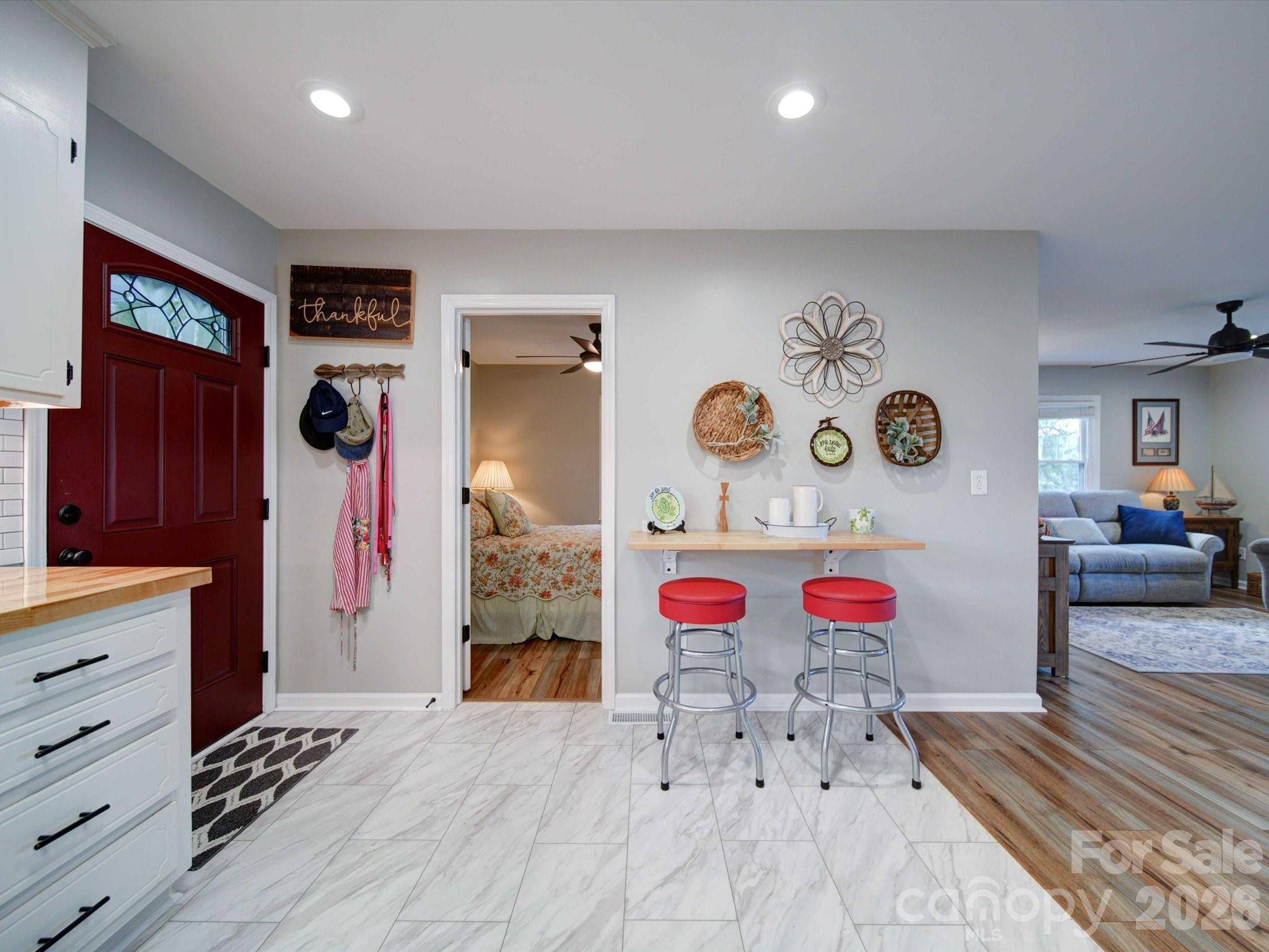 22 Garden Spot LN, Camden, SC 29020