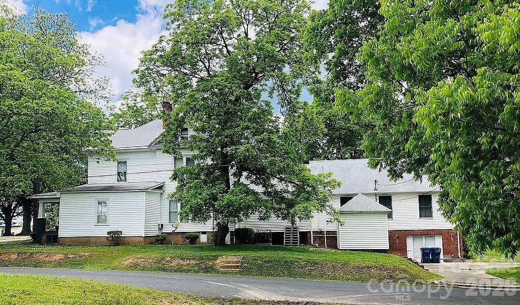115 S Pearl ST, Troy, NC 27371