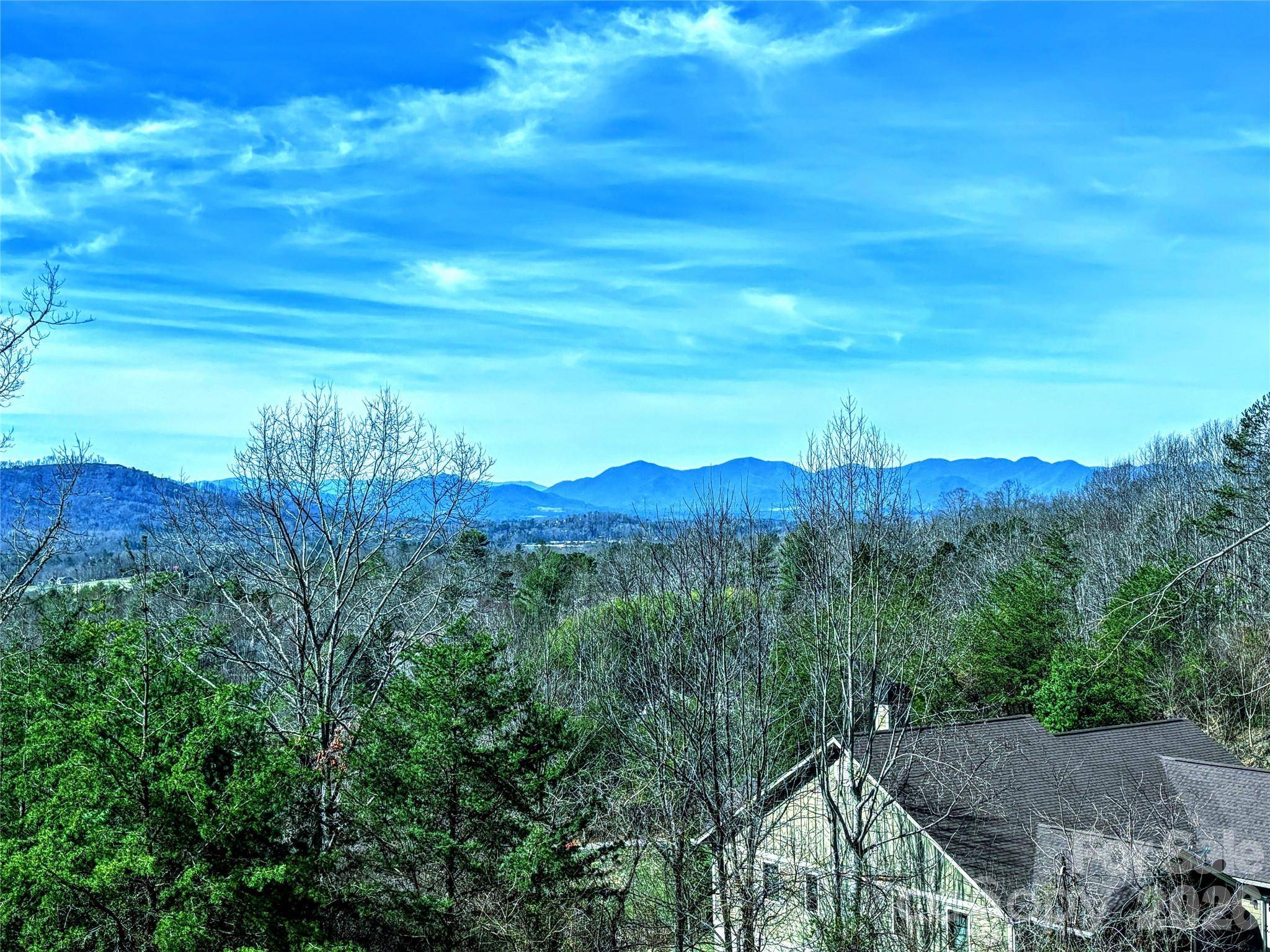 66 HawTree CT #266, Weaverville, NC 28787