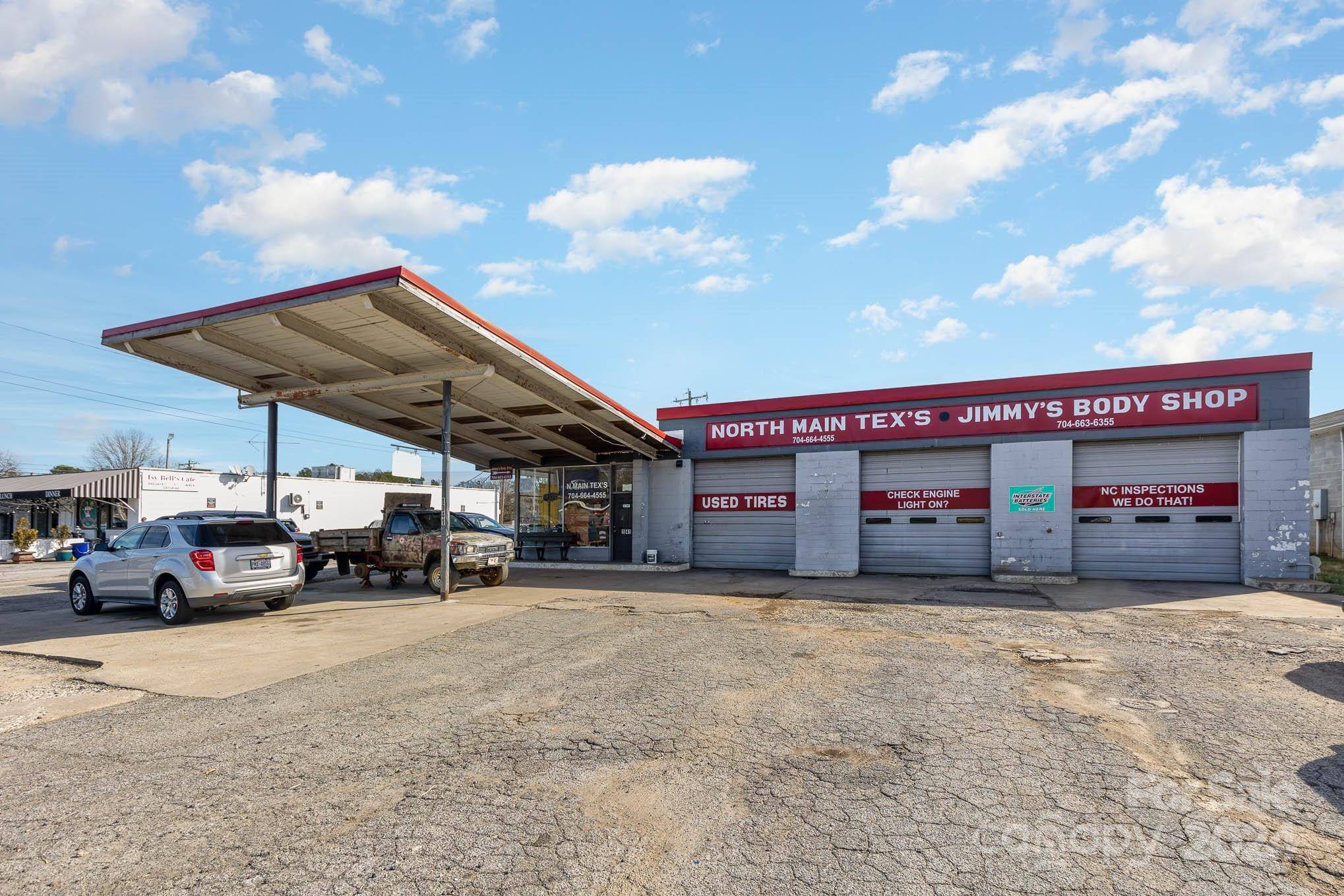1041 N Main ST, Mooresville, NC 28115