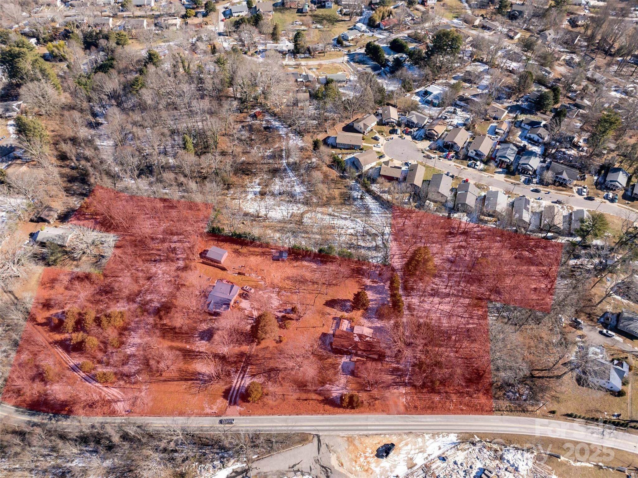 215 N Bear Creek RD, Asheville, NC 28806