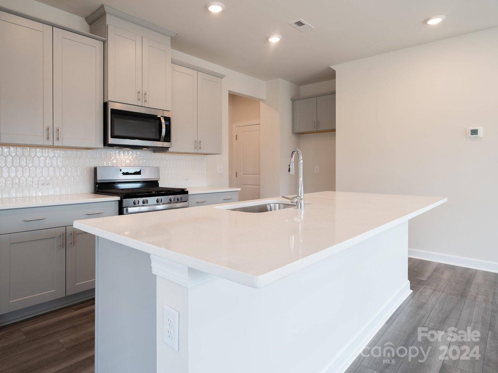 913 Smithcliffs TRL, York, SC 29745