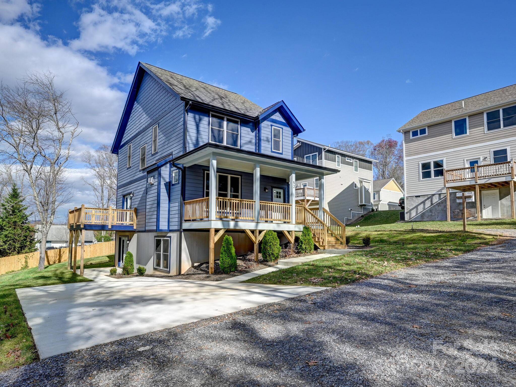 52 Fox DR, Asheville, NC 28803