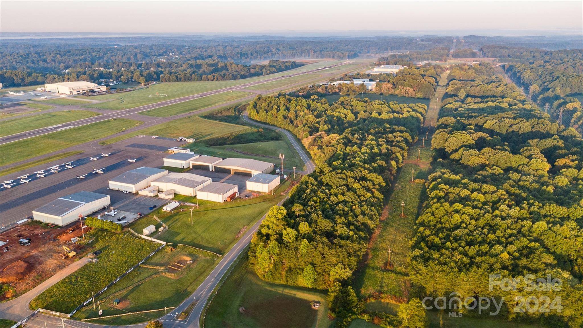 130 Aviation DR, Statesville, NC 28677