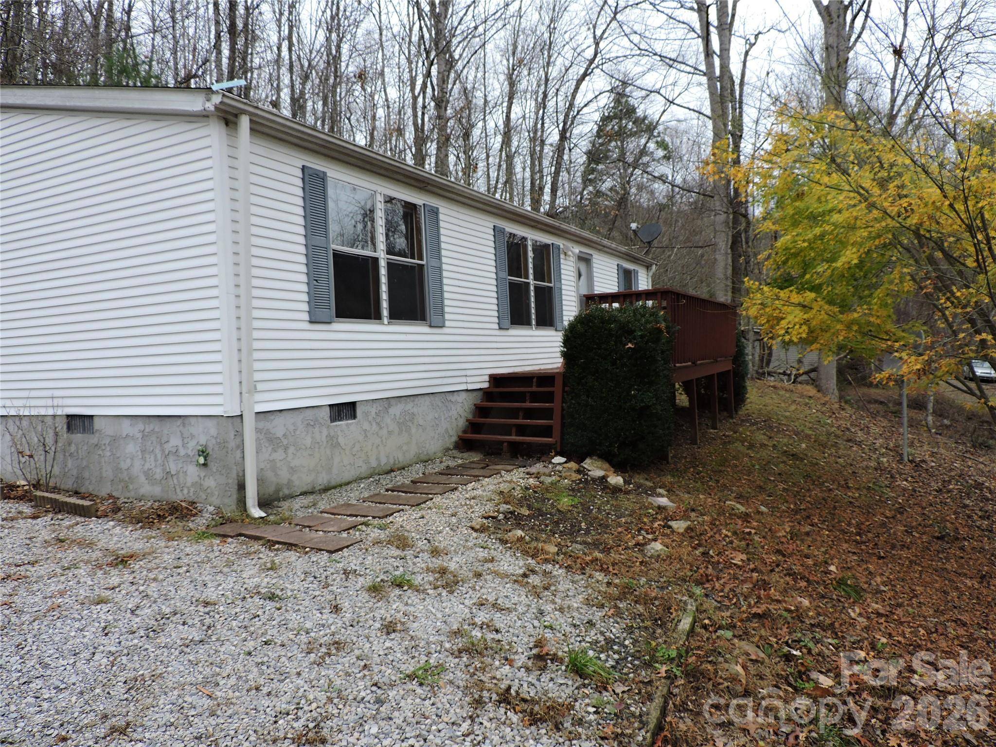 2271 Gouges Creek RD, Spruce Pine, NC 28777