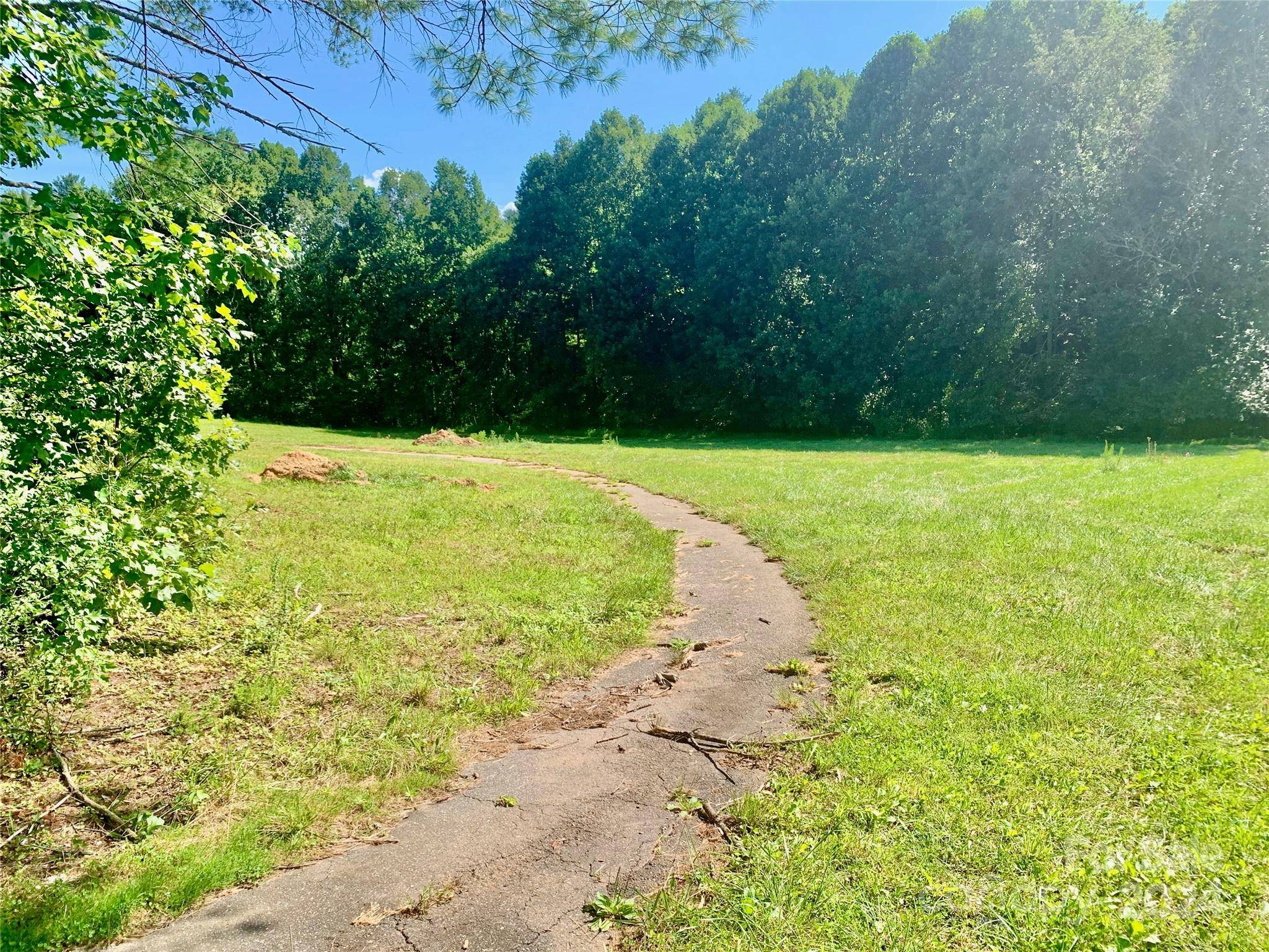 2.81 acres, 4098 Derbyshire LN #G32, Lenoir, NC 28645