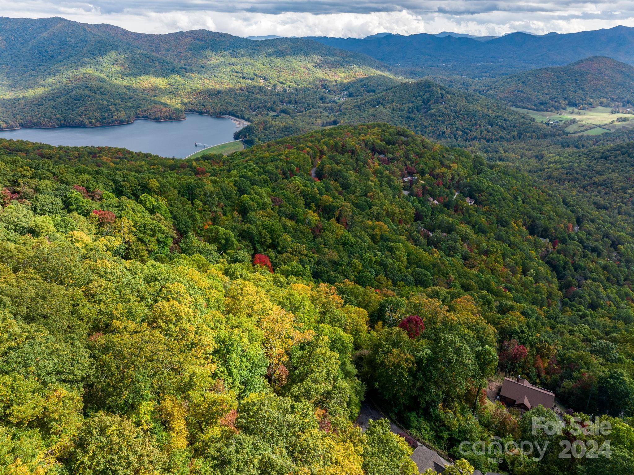 26 Wedgewood TER, Black Mountain, NC 28711
