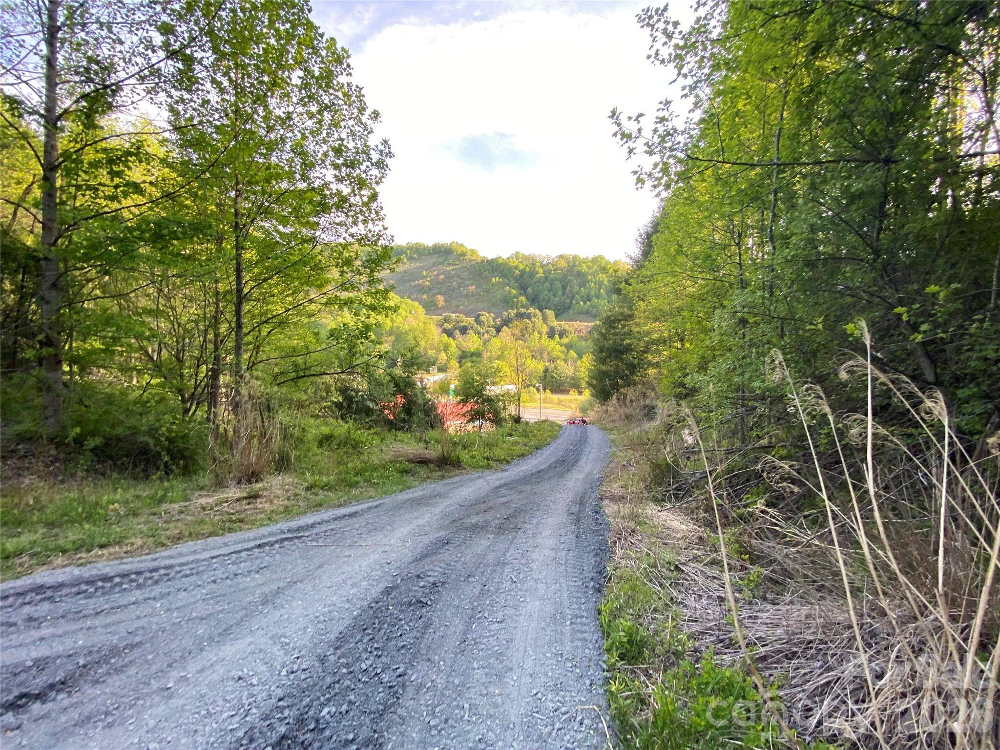 99999 US 23 HWY, Mars Hill, NC 28754