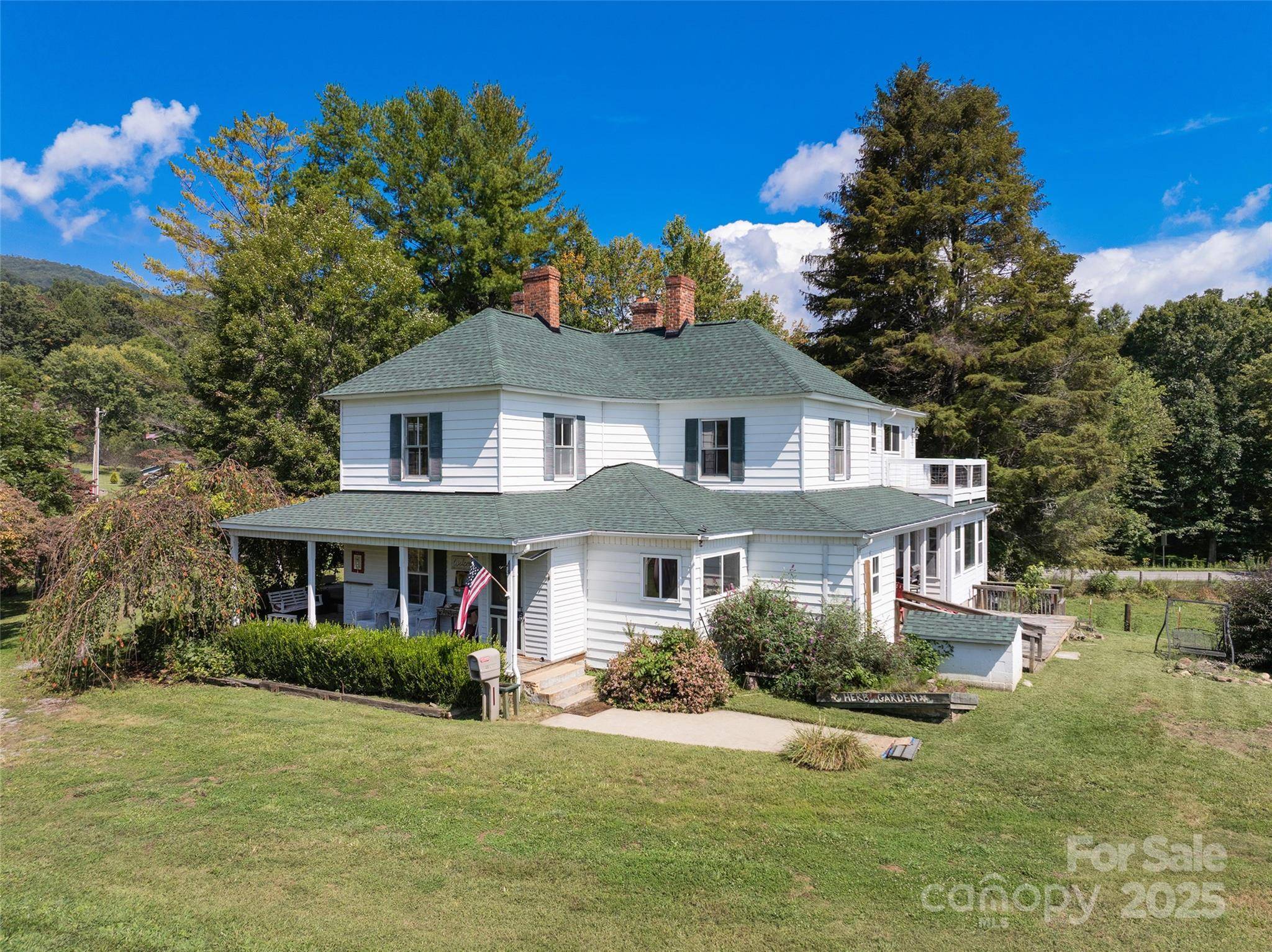 4912 Pigeon RD, Waynesville, NC 28786