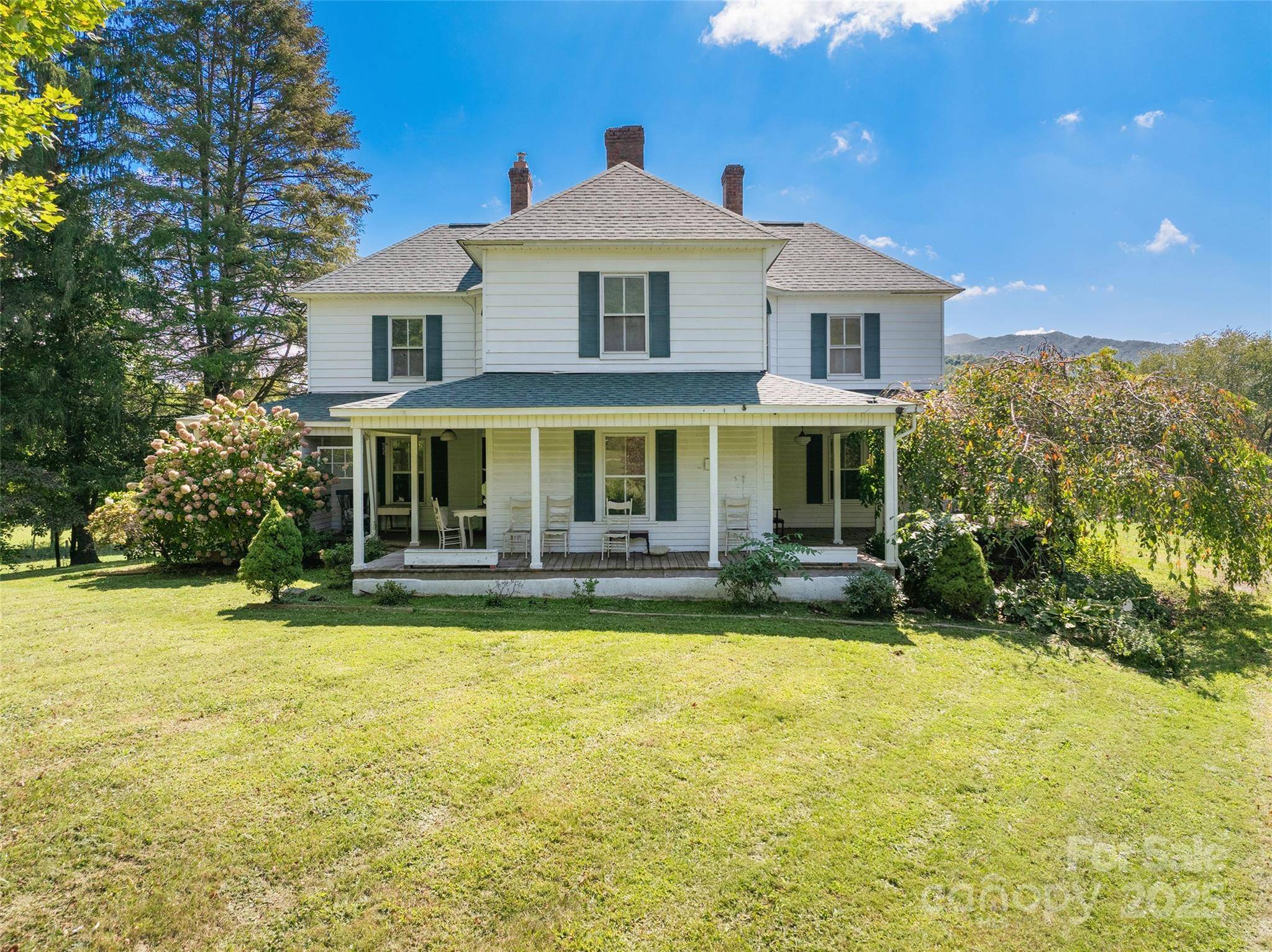 4912 Pigeon RD, Waynesville, NC 28786