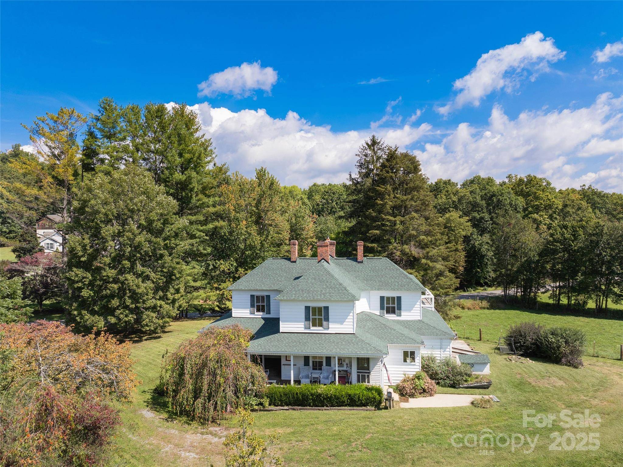 4912 Pigeon RD, Waynesville, NC 28786