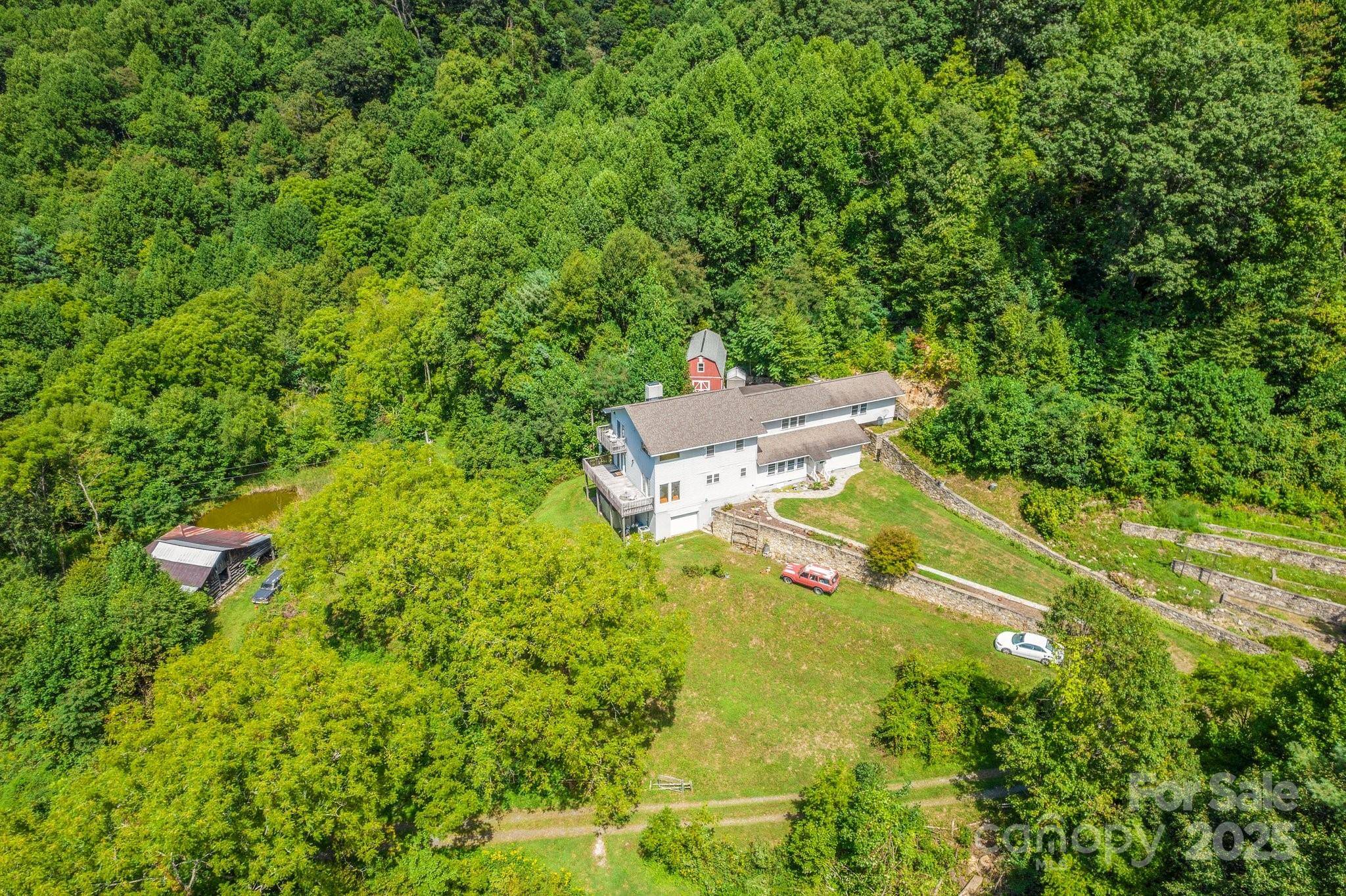 505 Old Home Place DR, Marshall, NC 28753