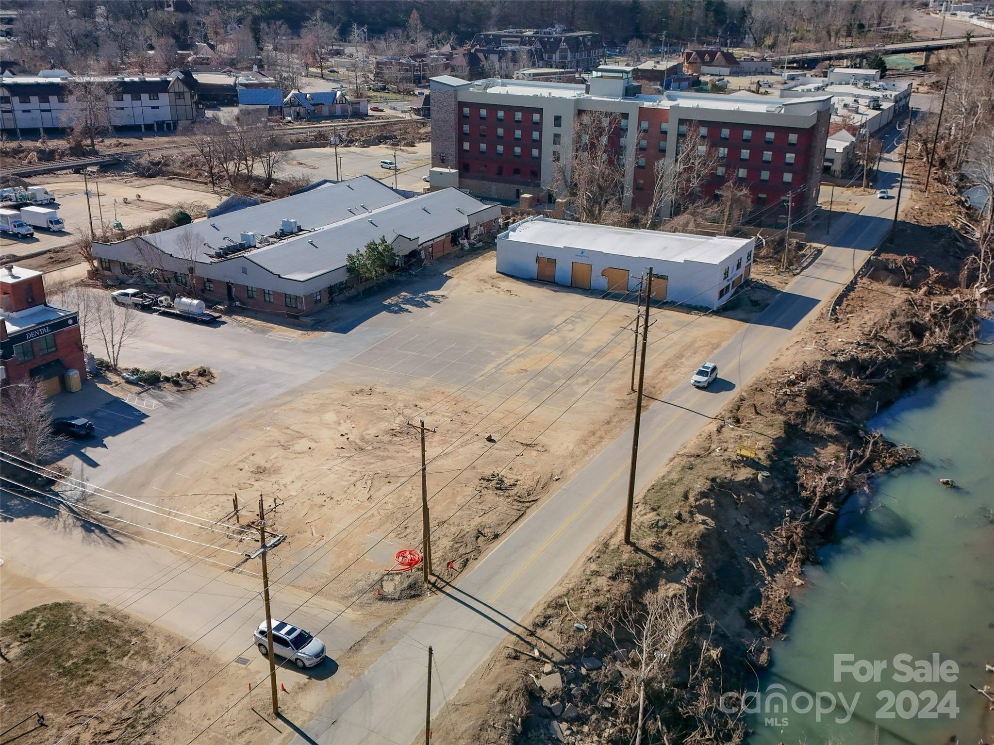 71 Thompson ST, Asheville, NC 28803