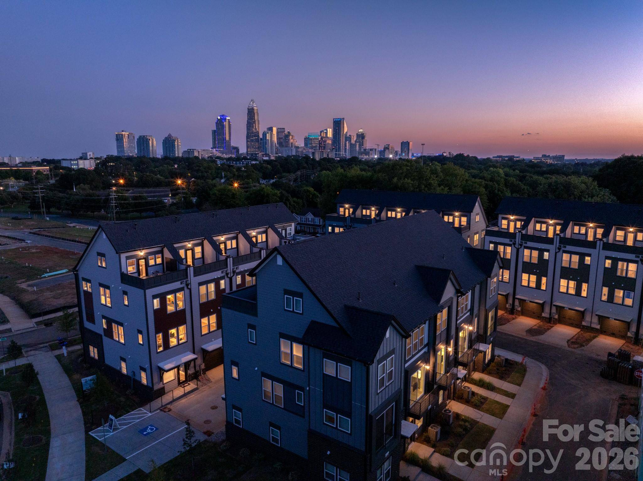 916 Callahan ST #EQX1666, Charlotte, NC 28206