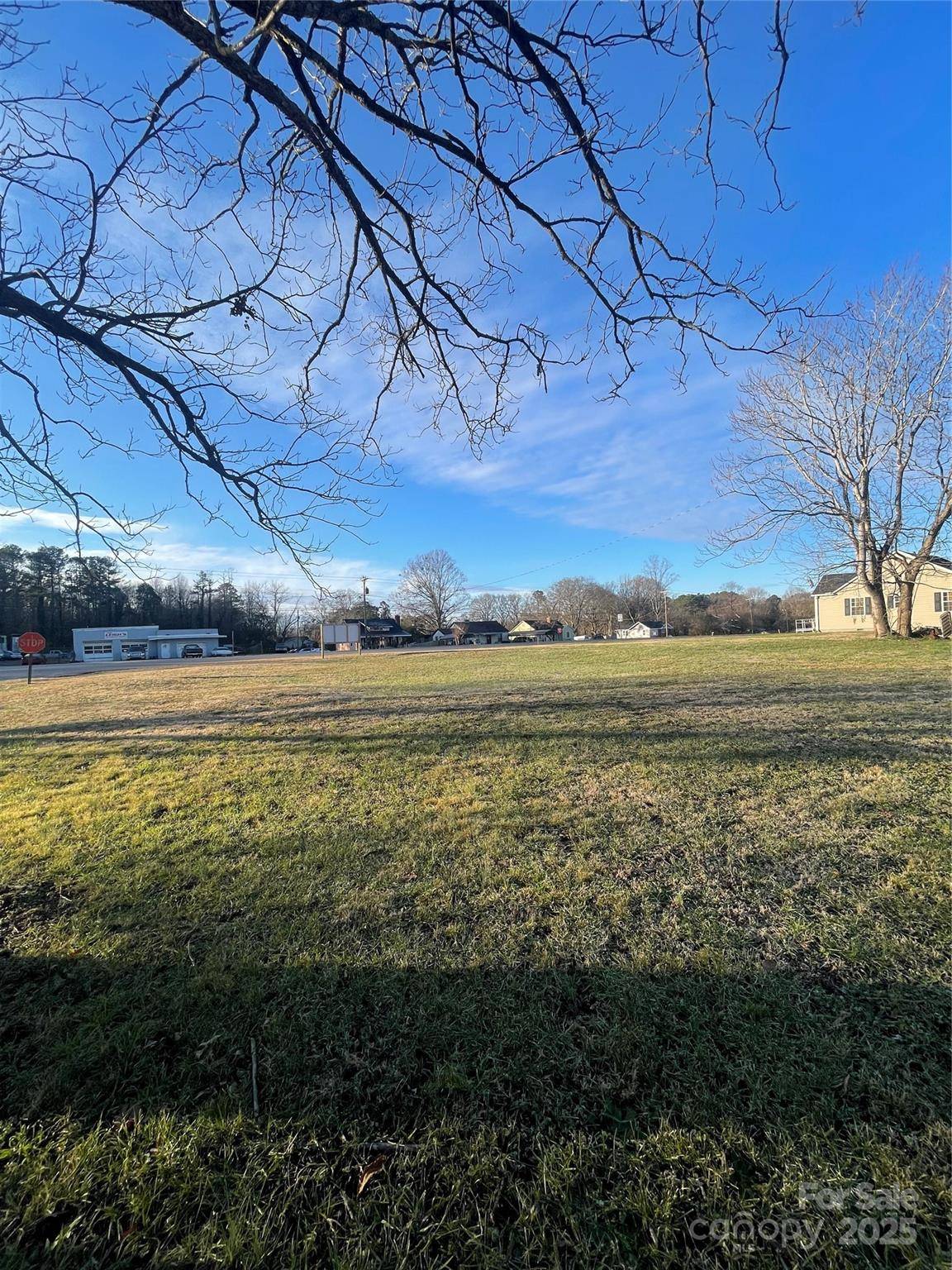 1500 Shelby RD, Kings Mountain, NC 28086