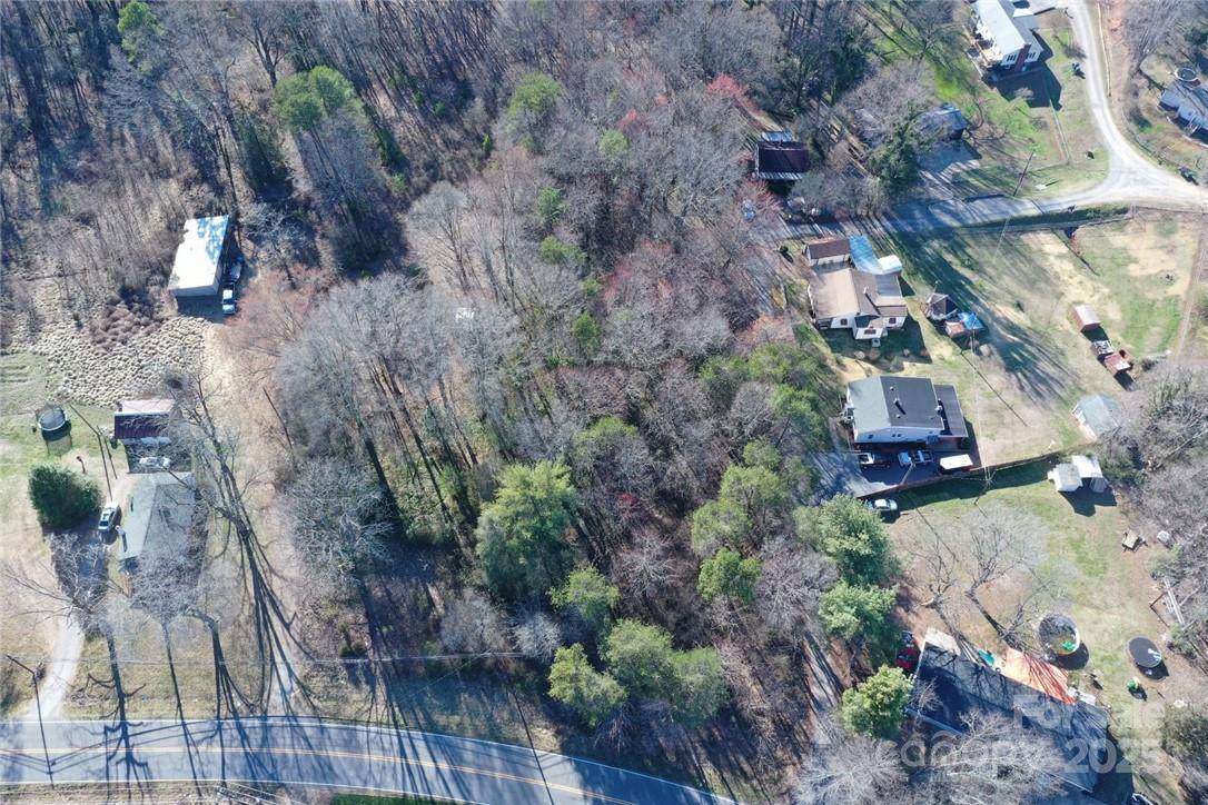 320 Fairgrove Church RD, Conover, NC 28613