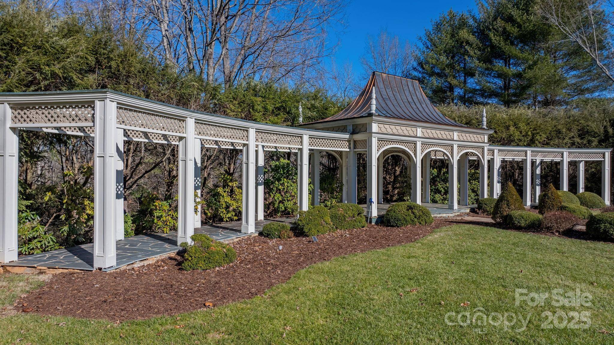 135 Claron PL SE, Lenoir, NC 28645