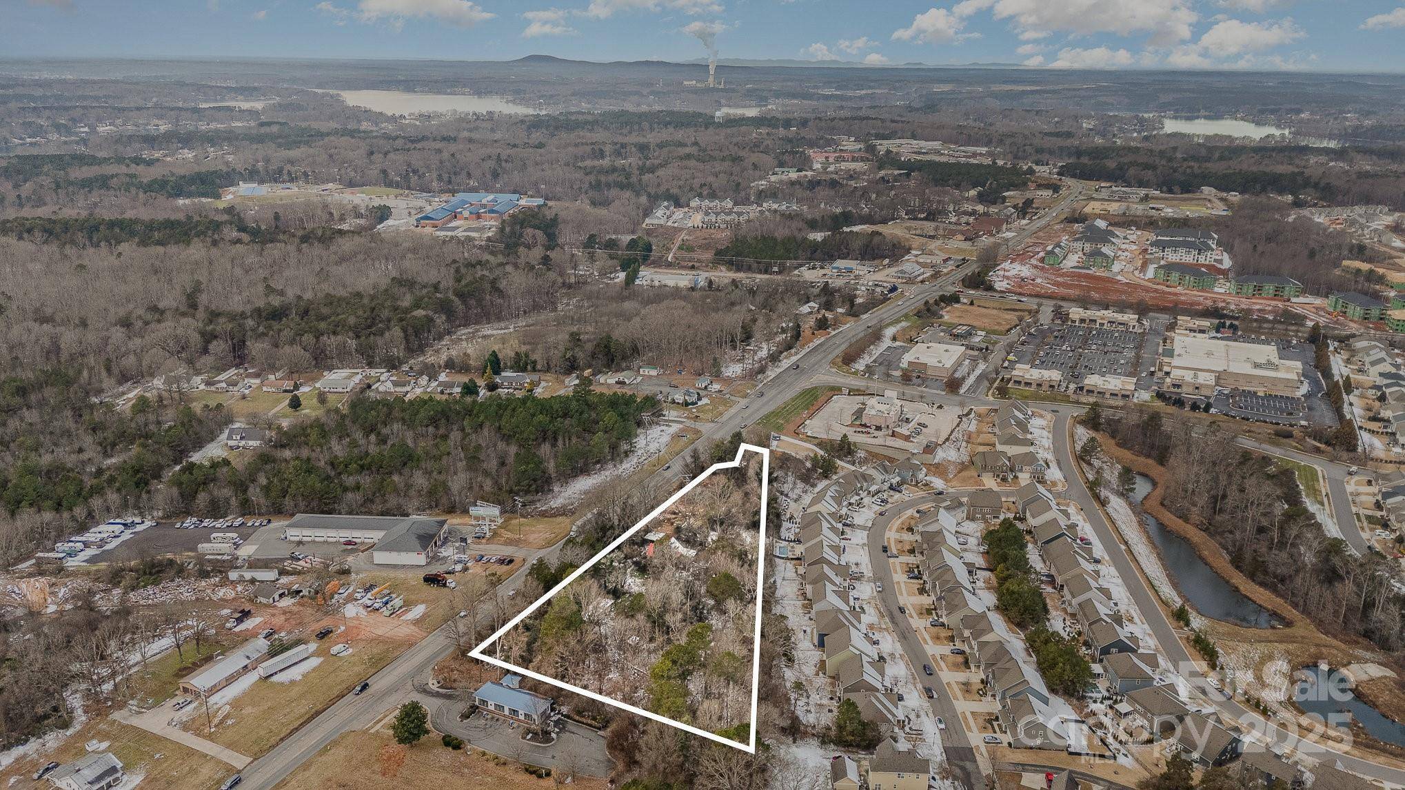 882 & 890 River HWY, Mooresville, NC 28117