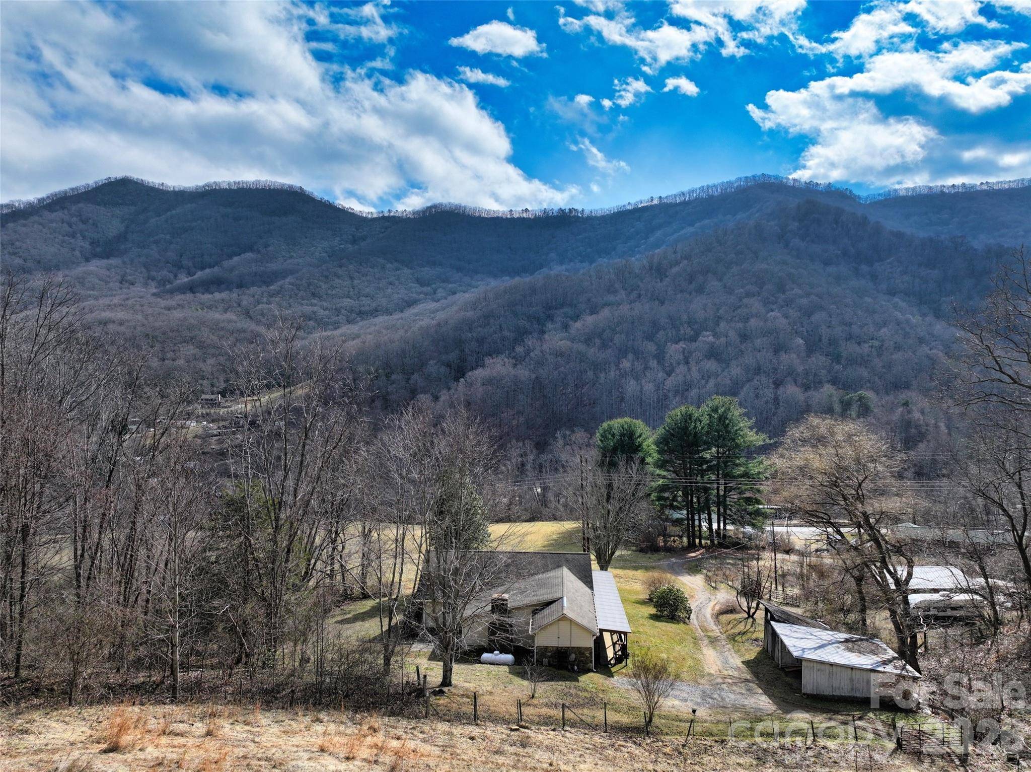 1567 Newfound RD, Leicester, NC 28748