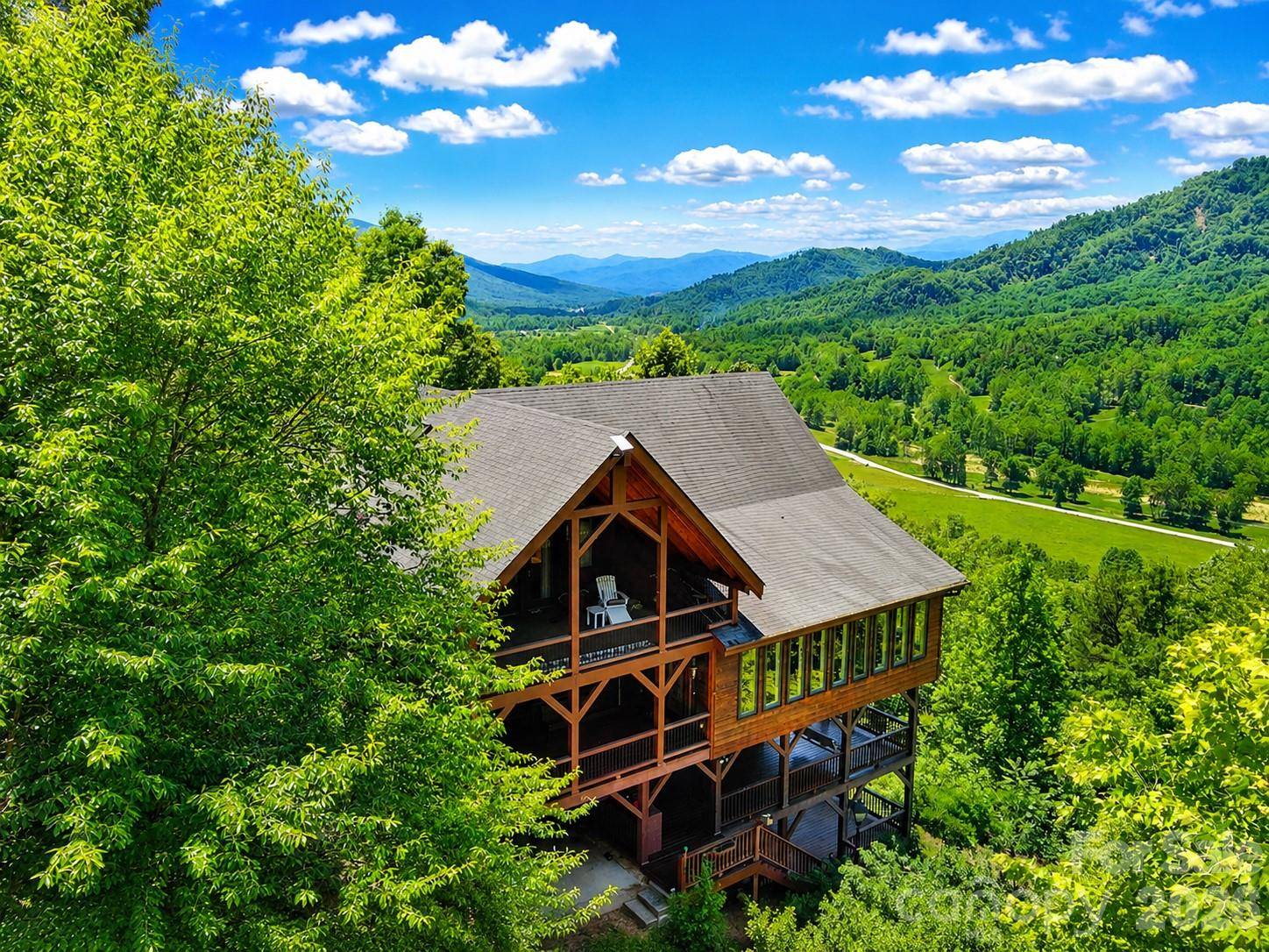 60 E Valley View DR, Marion, NC 28752