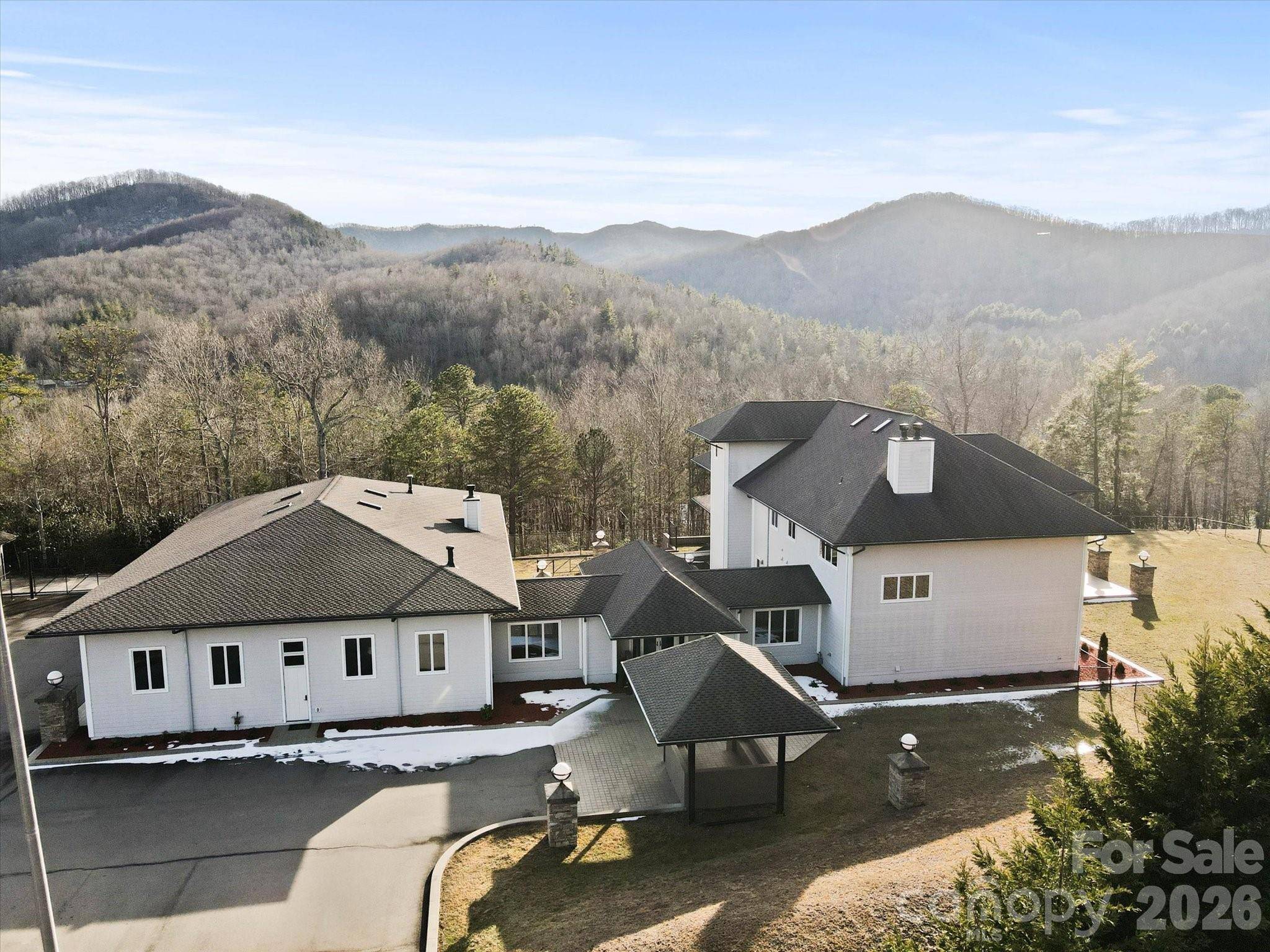 151 Pine Ridge RD, Burnsville, NC 28714