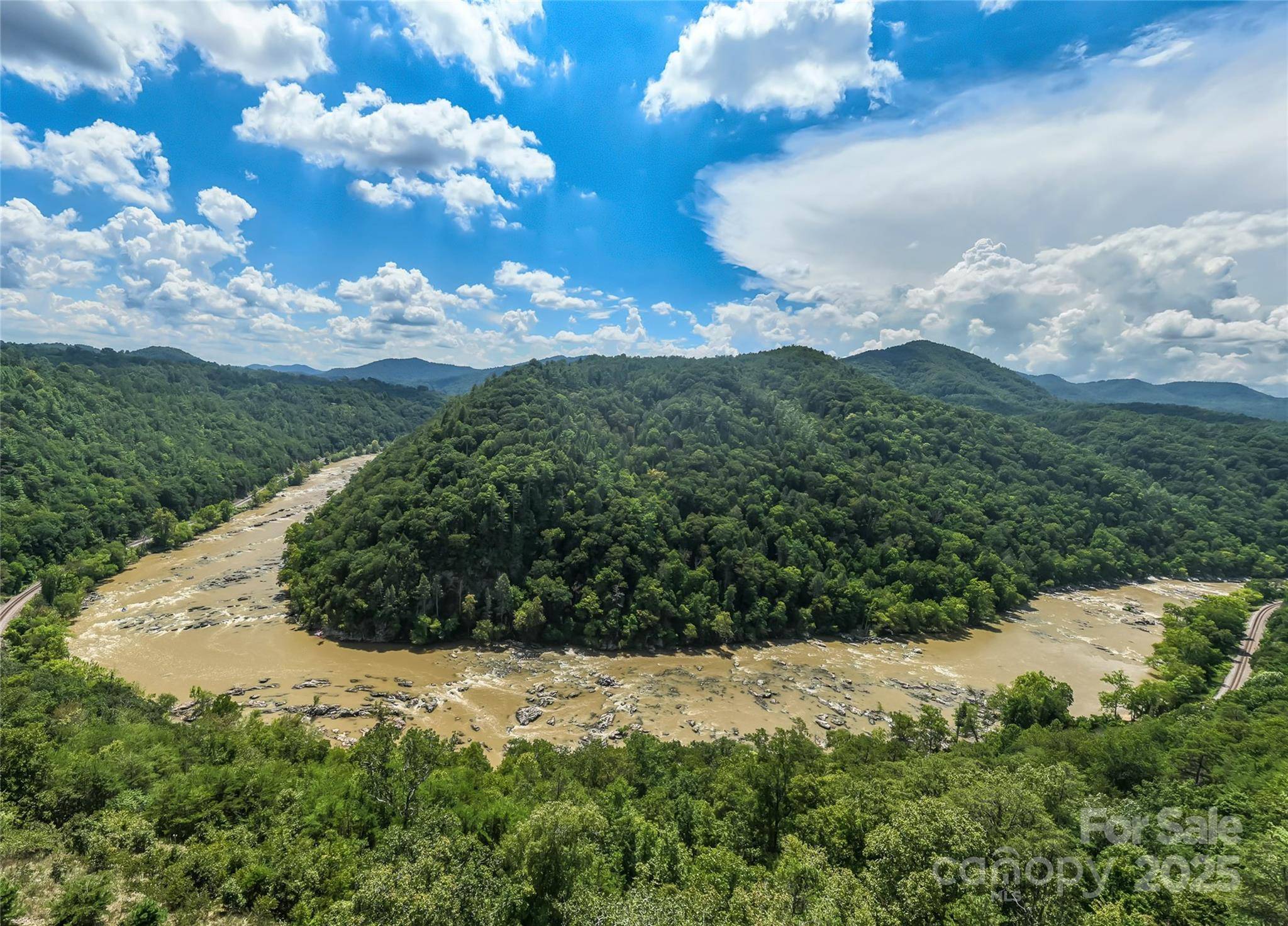 101 Red Maple RUN #1, Marshall, NC 28753