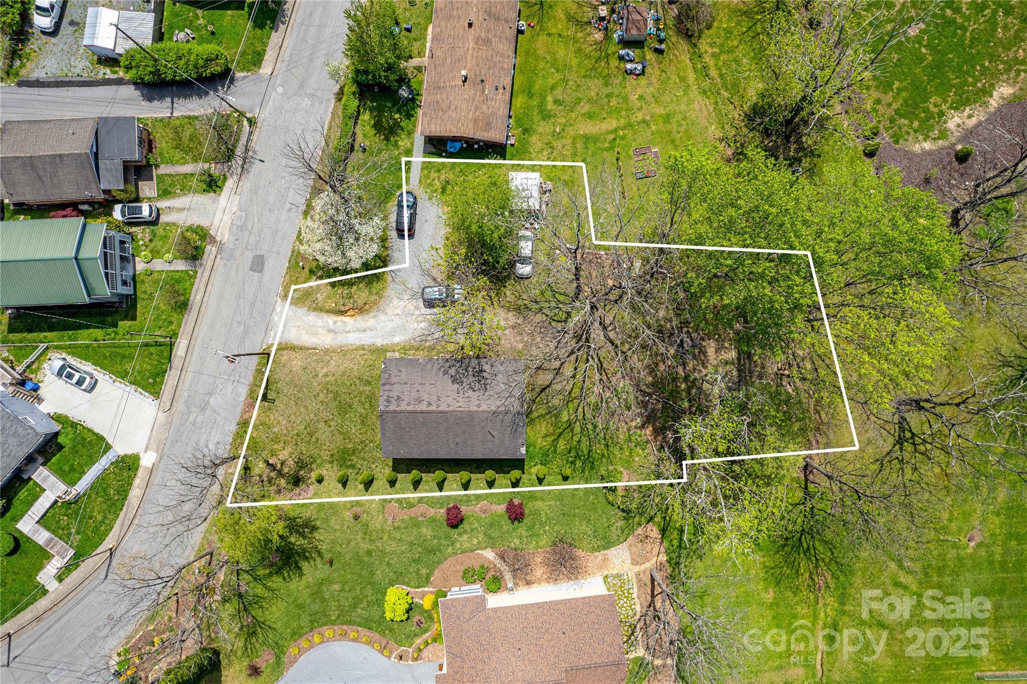 80 Carver ST, Brevard, NC 28712