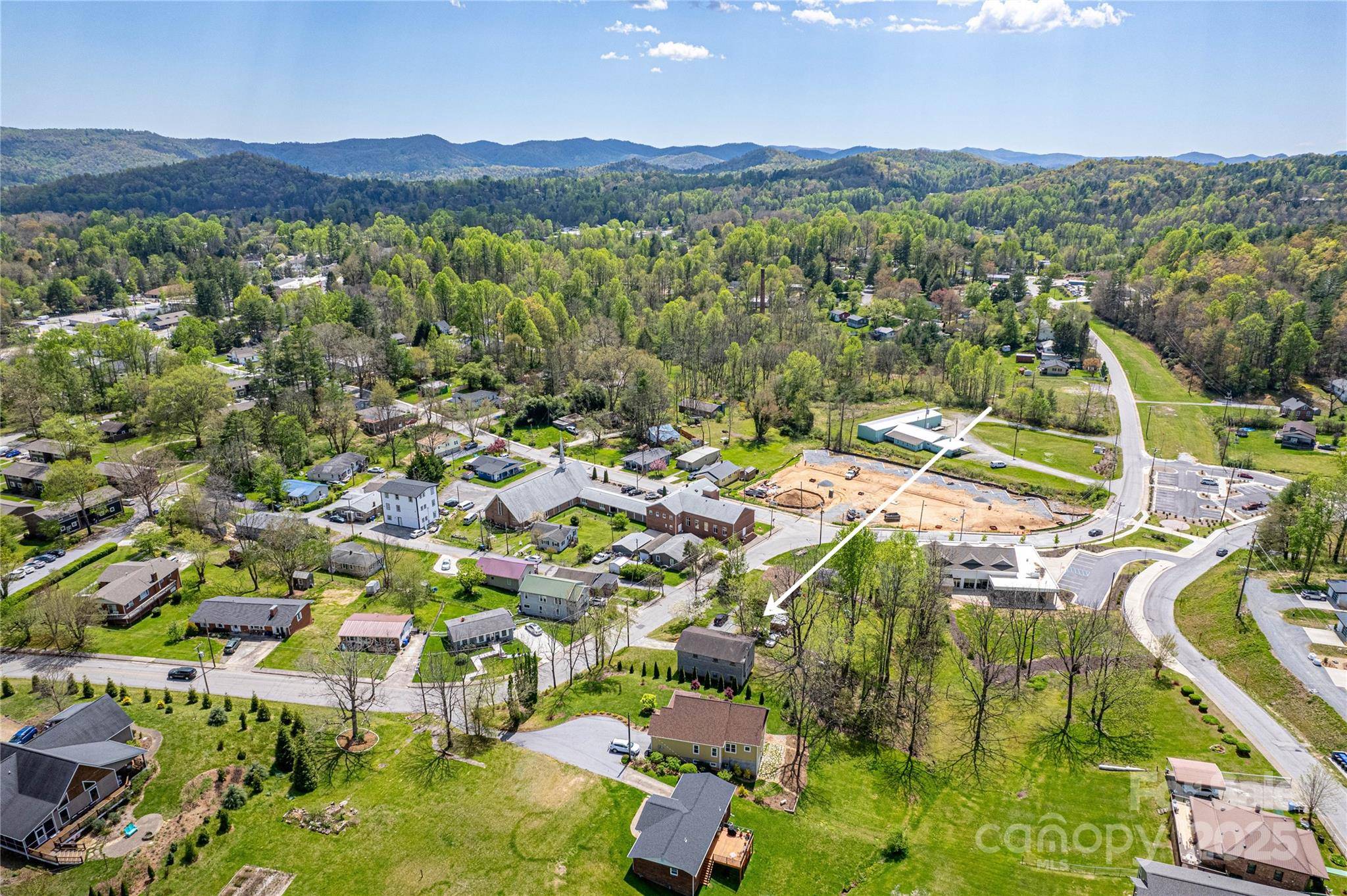 80 Carver ST, Brevard, NC 28712