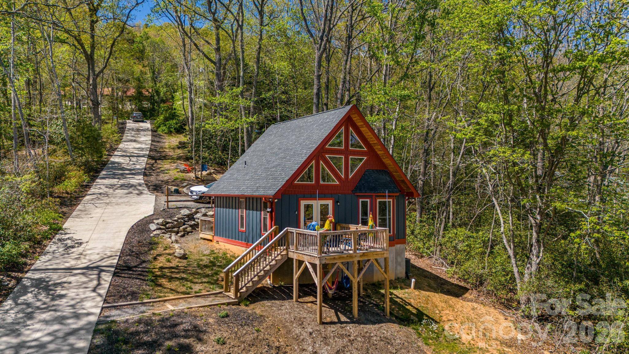 67/69 Flat Top Mountain RD, Fairview, NC 28730