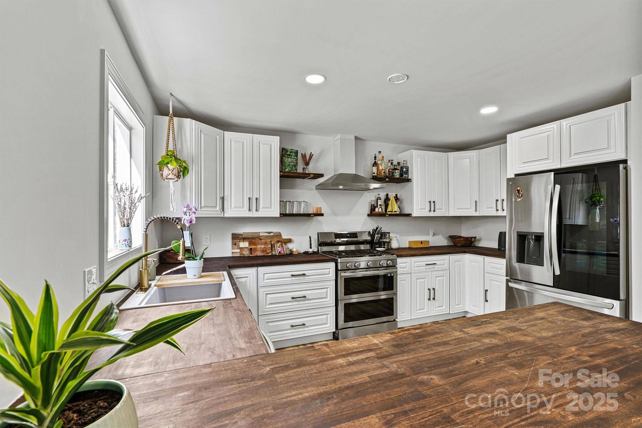 3995 Burton LN, Denver, NC 28037