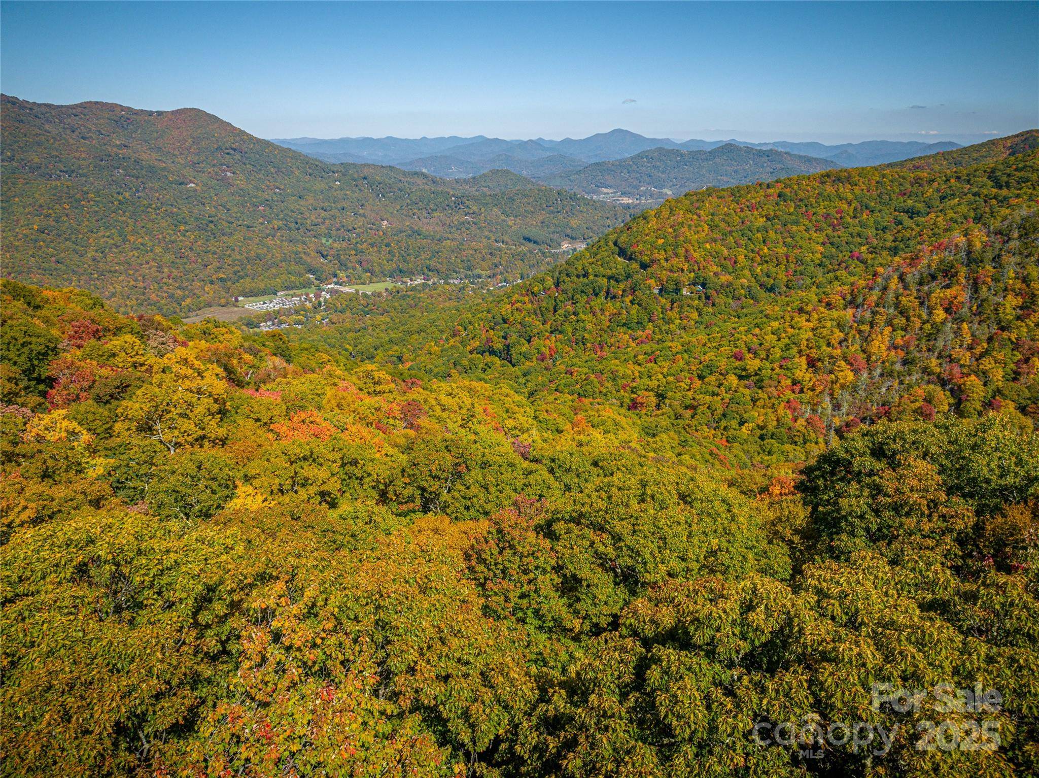 202 Nuthatch LN #202 & 203, Maggie Valley, NC 28751