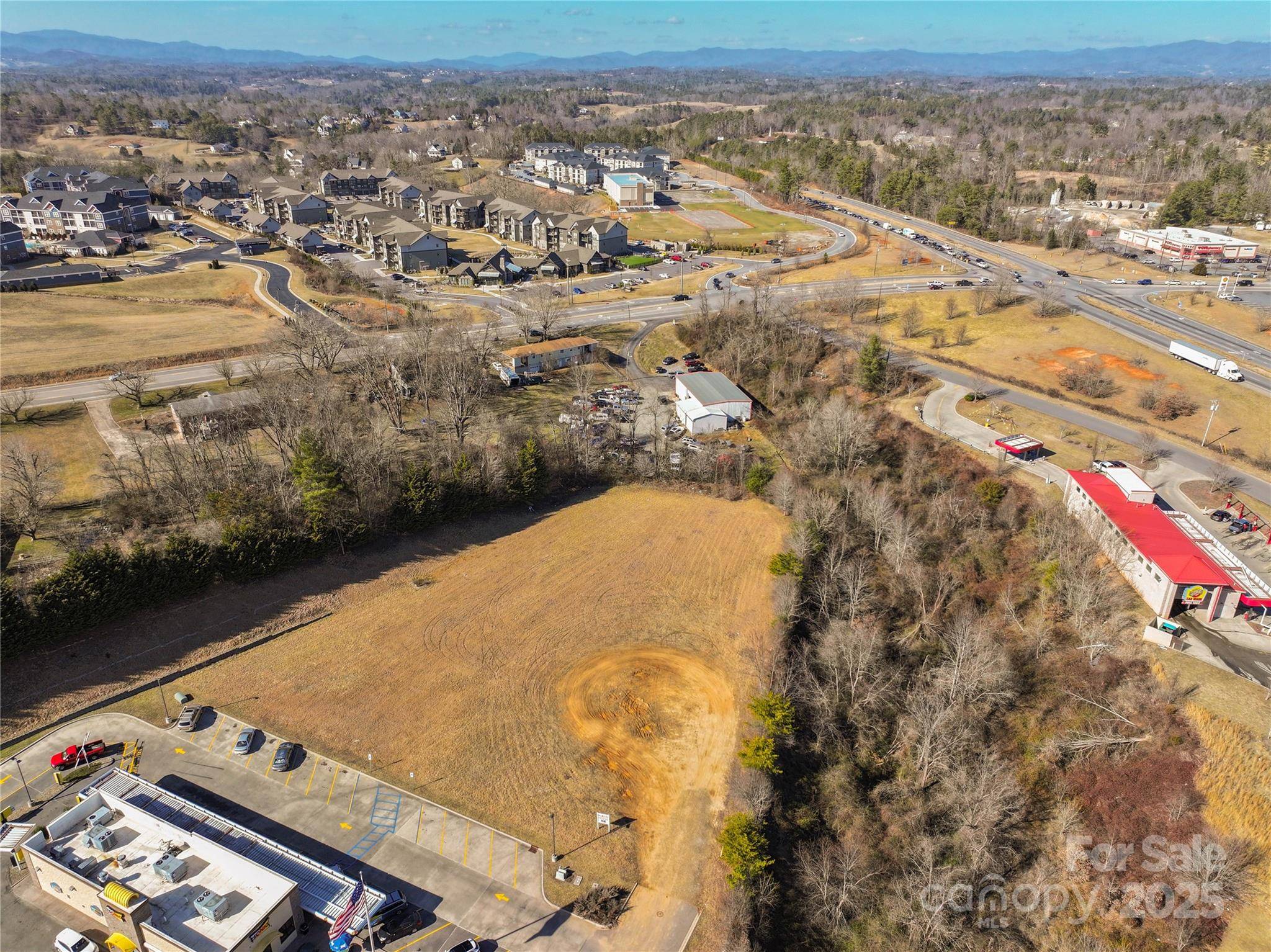 99999 Gill RD, Weaverville, NC 28787