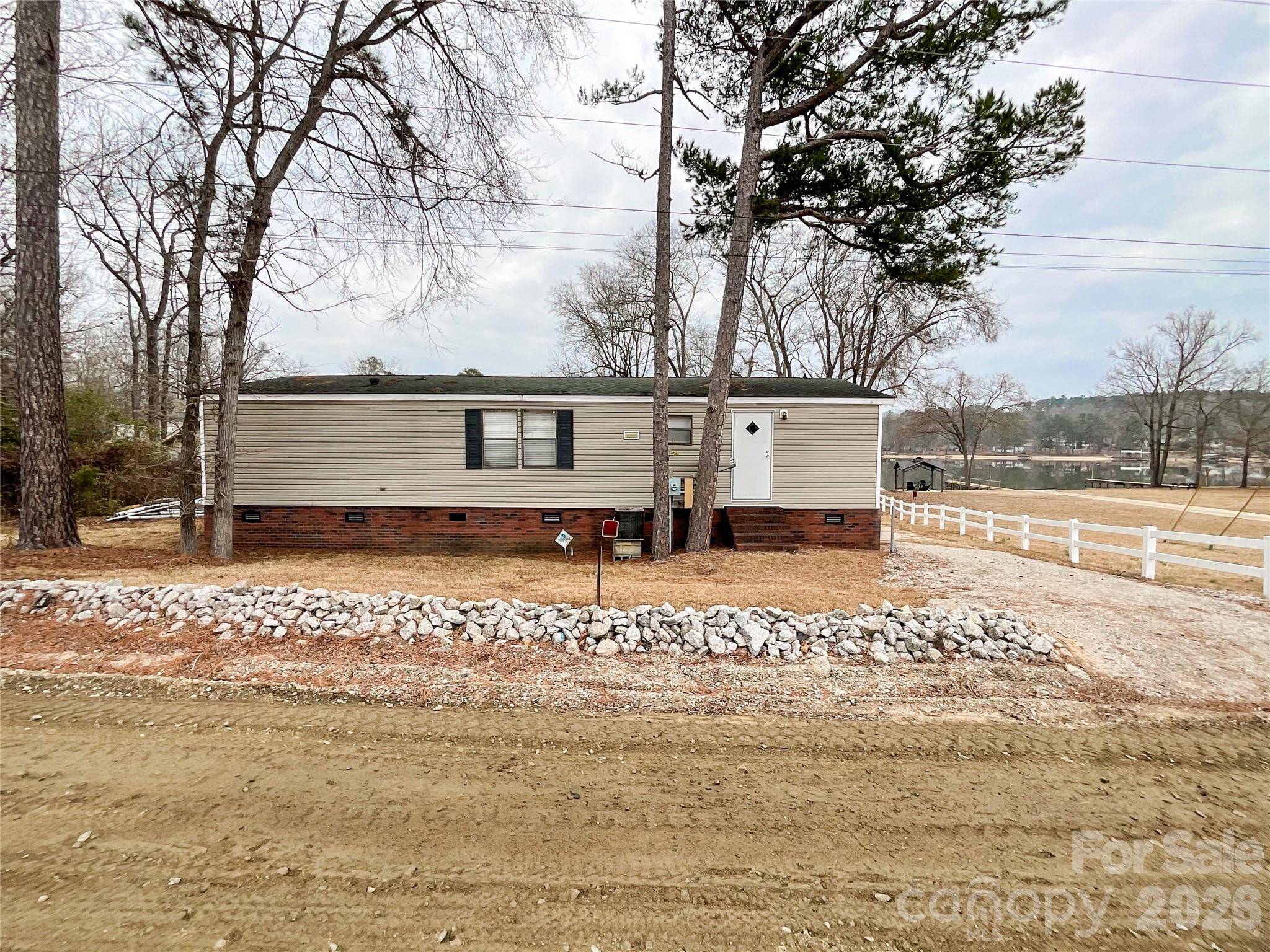 2329 Dolan LN, Liberty Hill, SC 29074